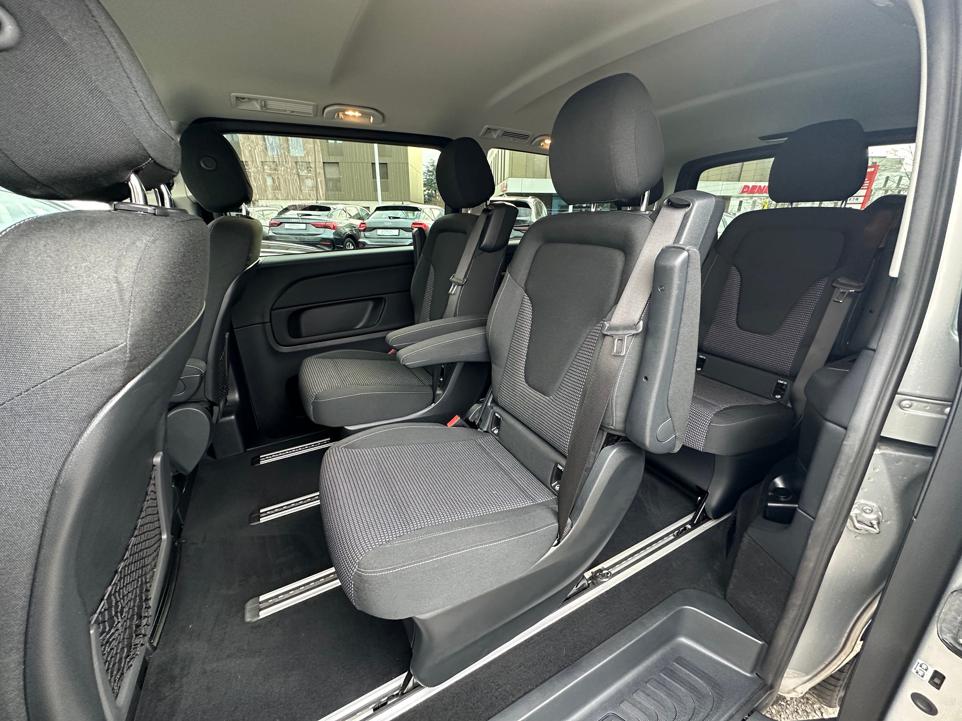 MERCEDES-BENZ V 220 d Trend lang 4Matic 9G-Tronic-image-11