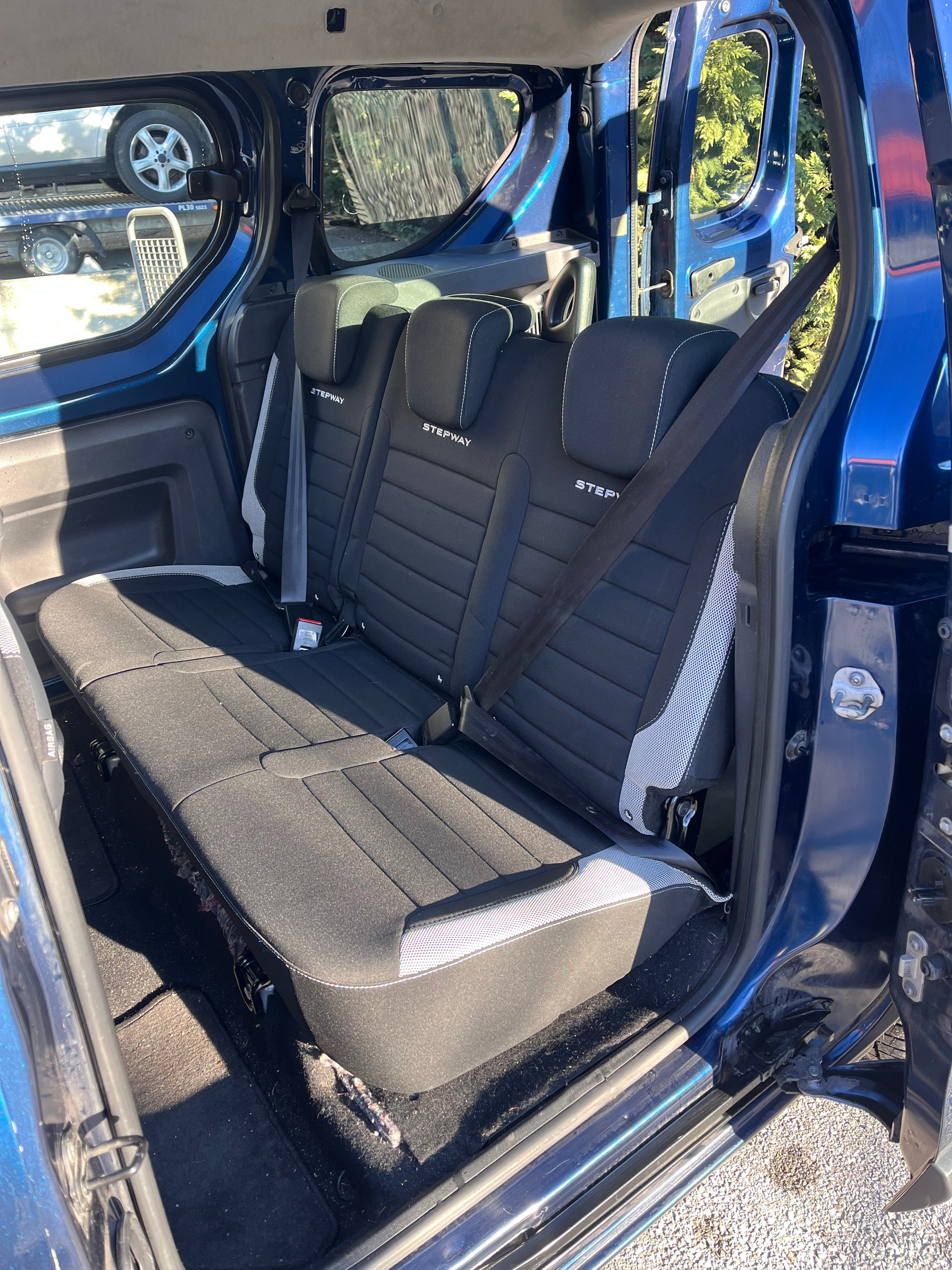 DACIA Dokker 1.6 16V Stepway-image-5