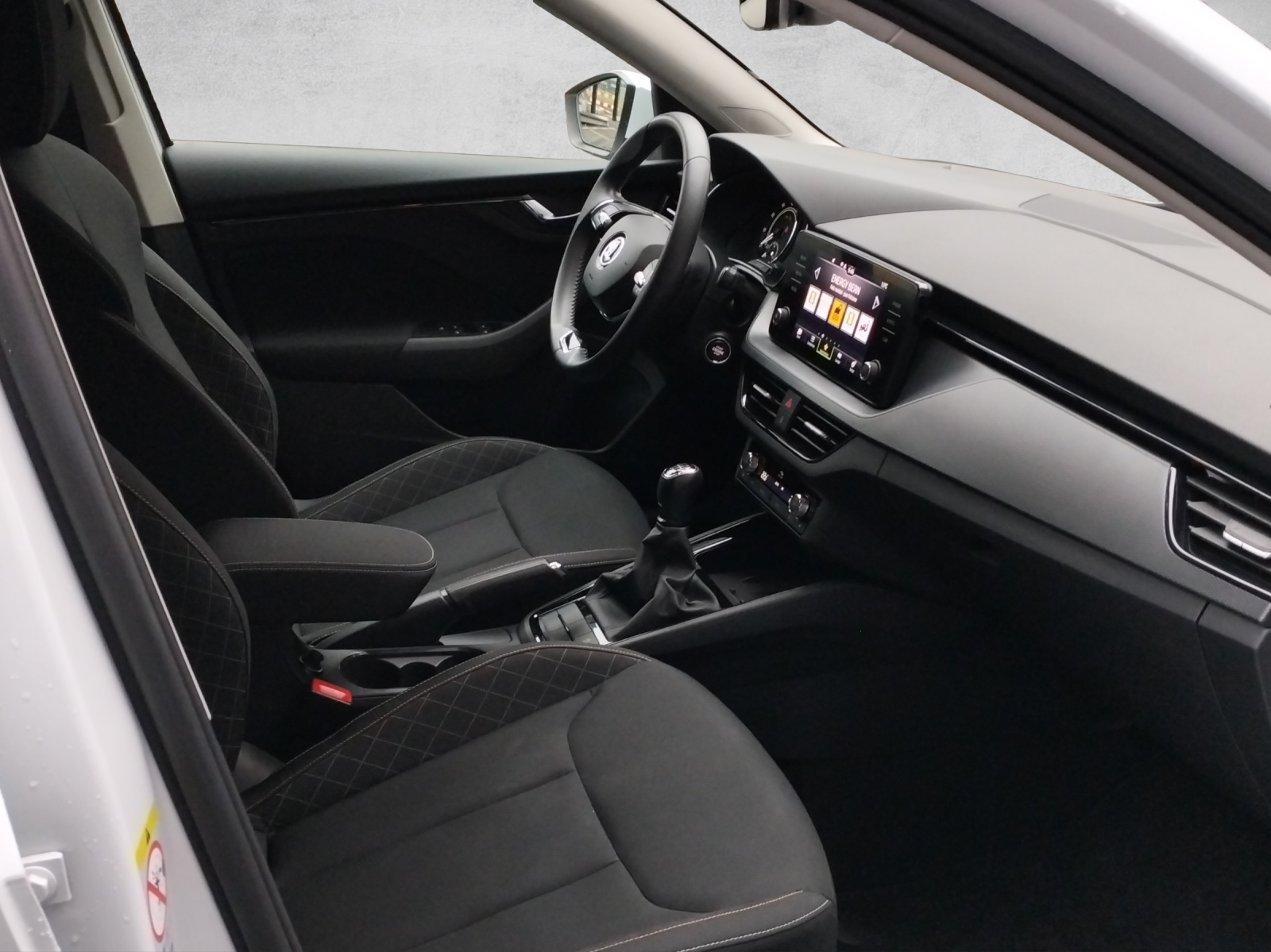 SKODA Scala 1.0 TSI Fresh-image-10