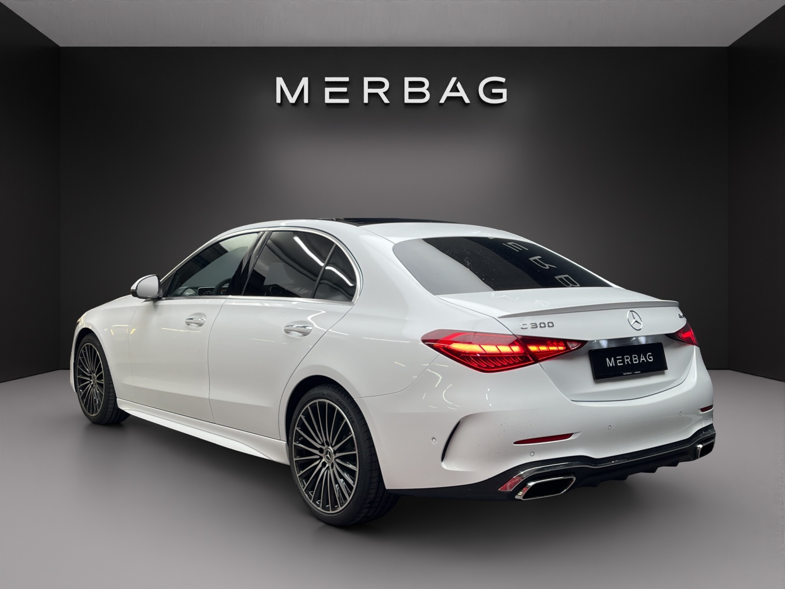 MERCEDES-BENZ C 300 4 Matic-image-3