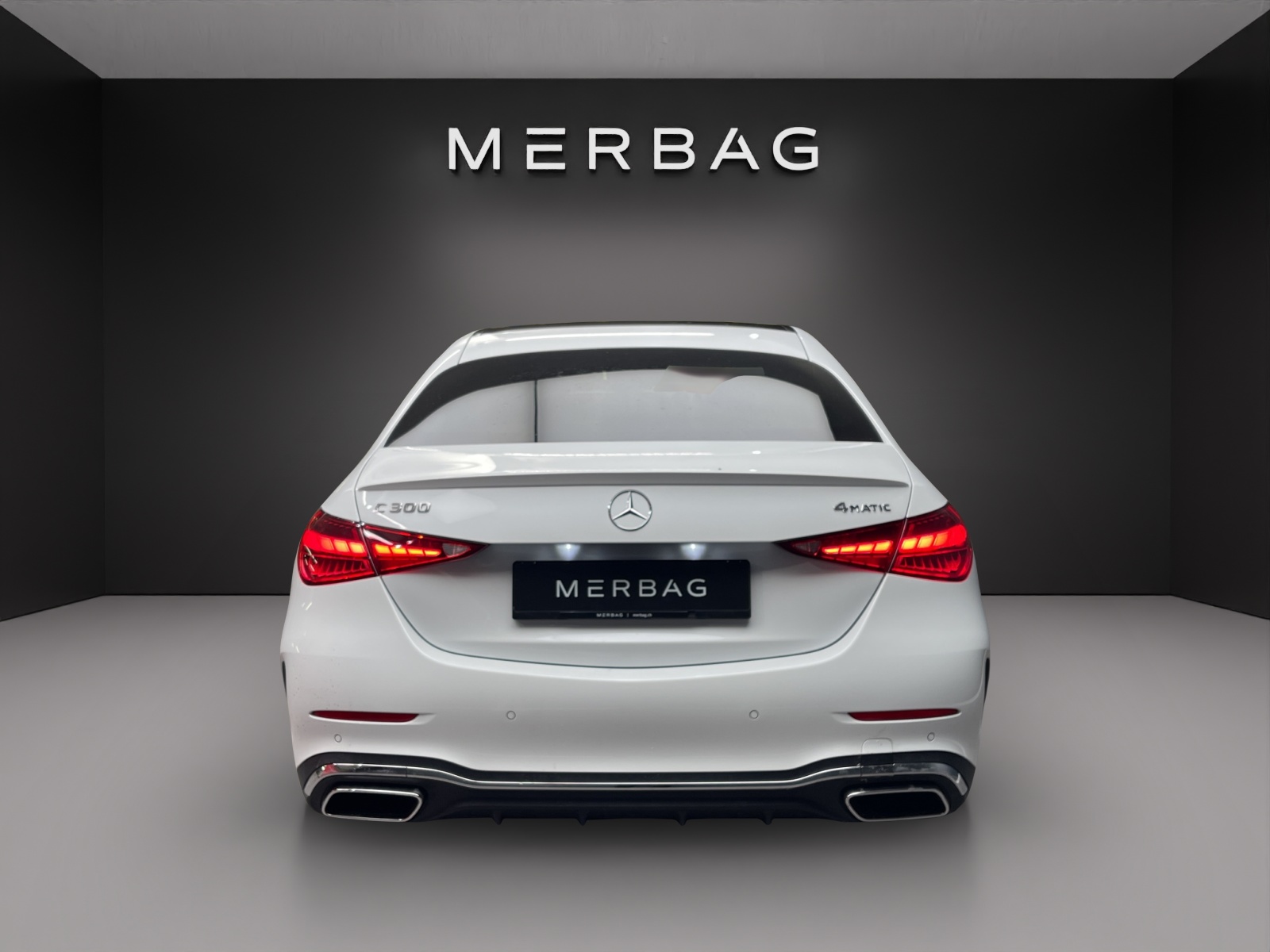 MERCEDES-BENZ C 300 4 Matic-image-4