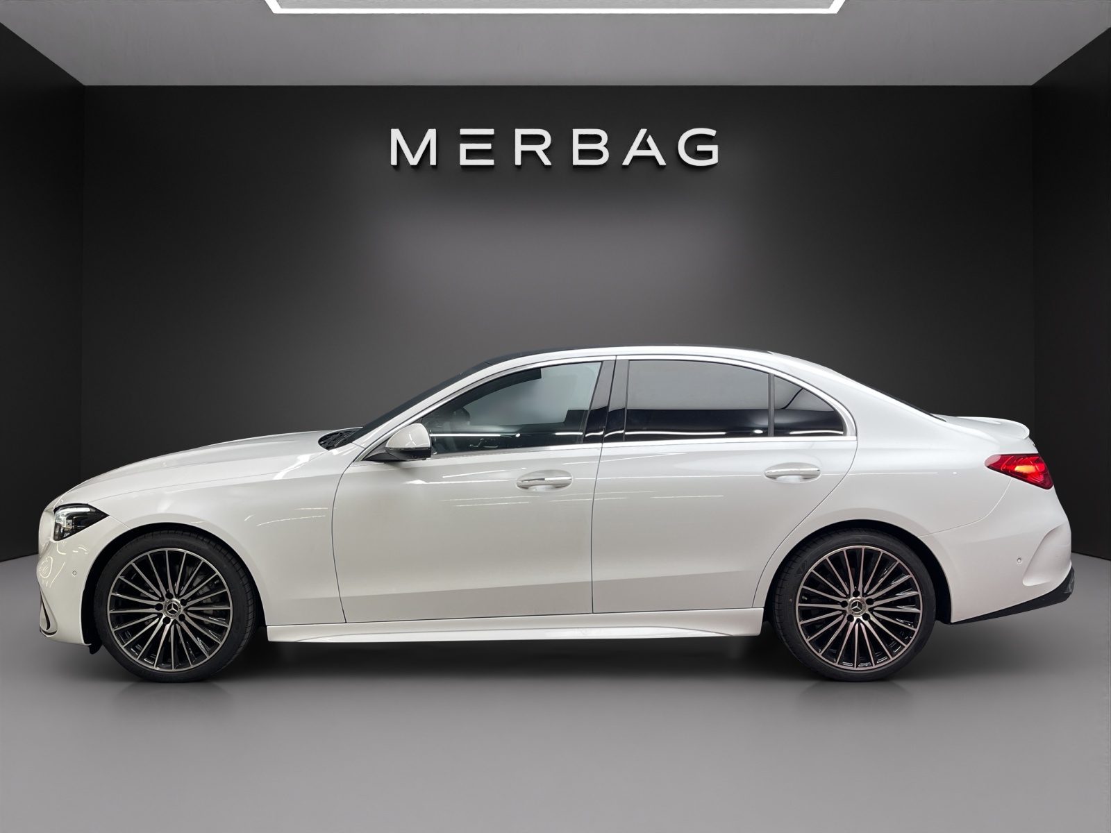 MERCEDES-BENZ C 300 4 Matic-image-2