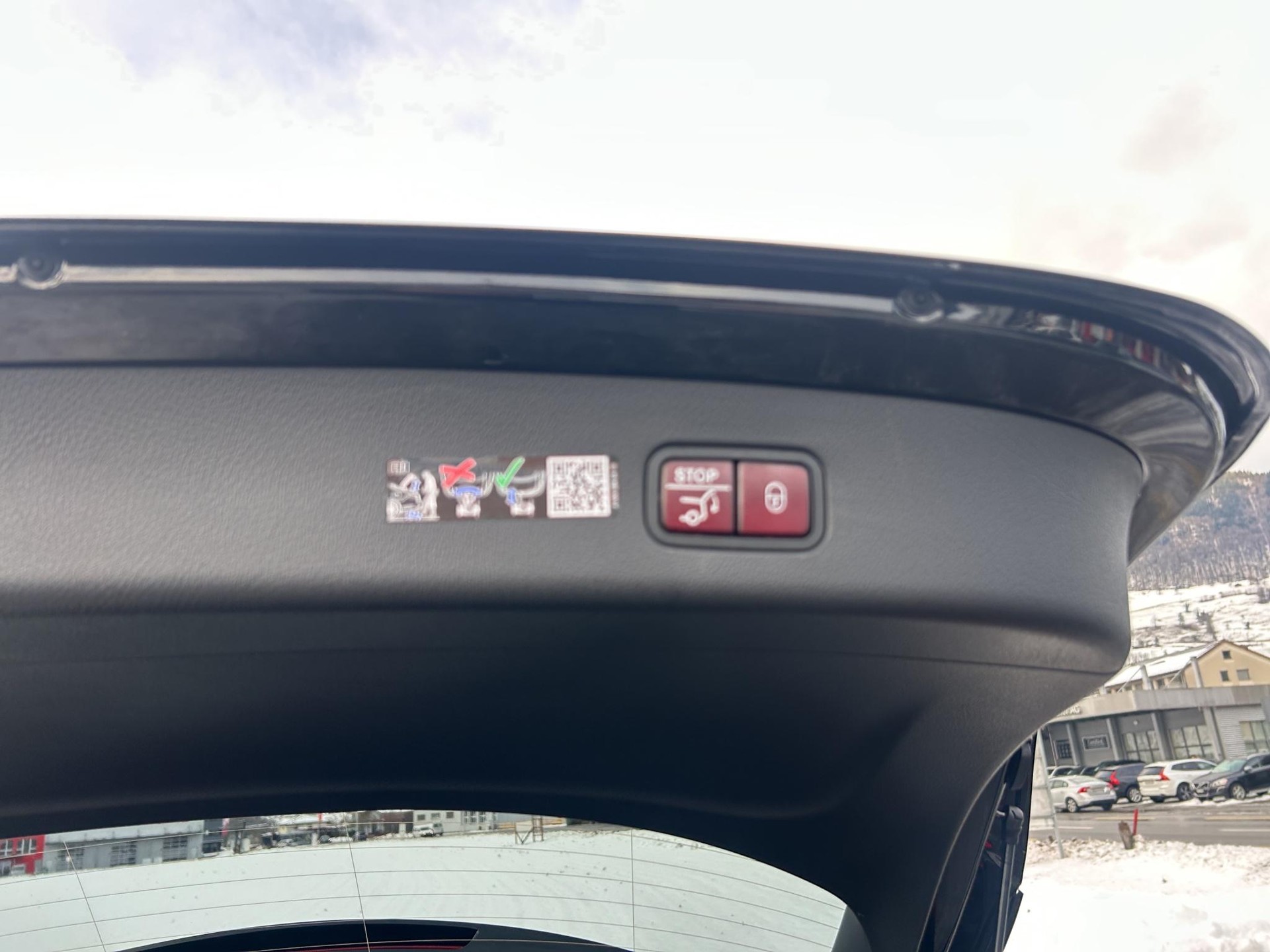 MERCEDES-BENZ GLC 220 d Avantgarde 4matic-image-19