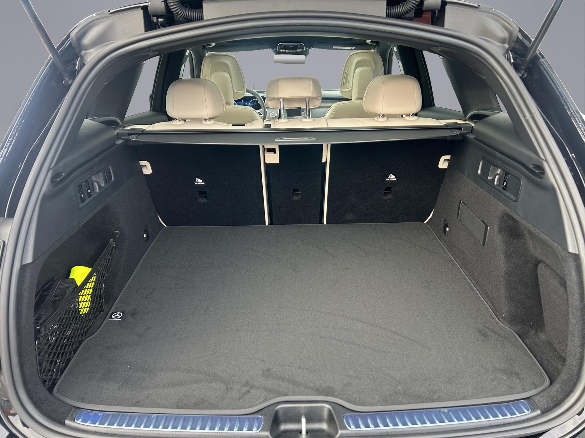 MERCEDES-BENZ GLC 220 d Avantgarde 4matic-image-17