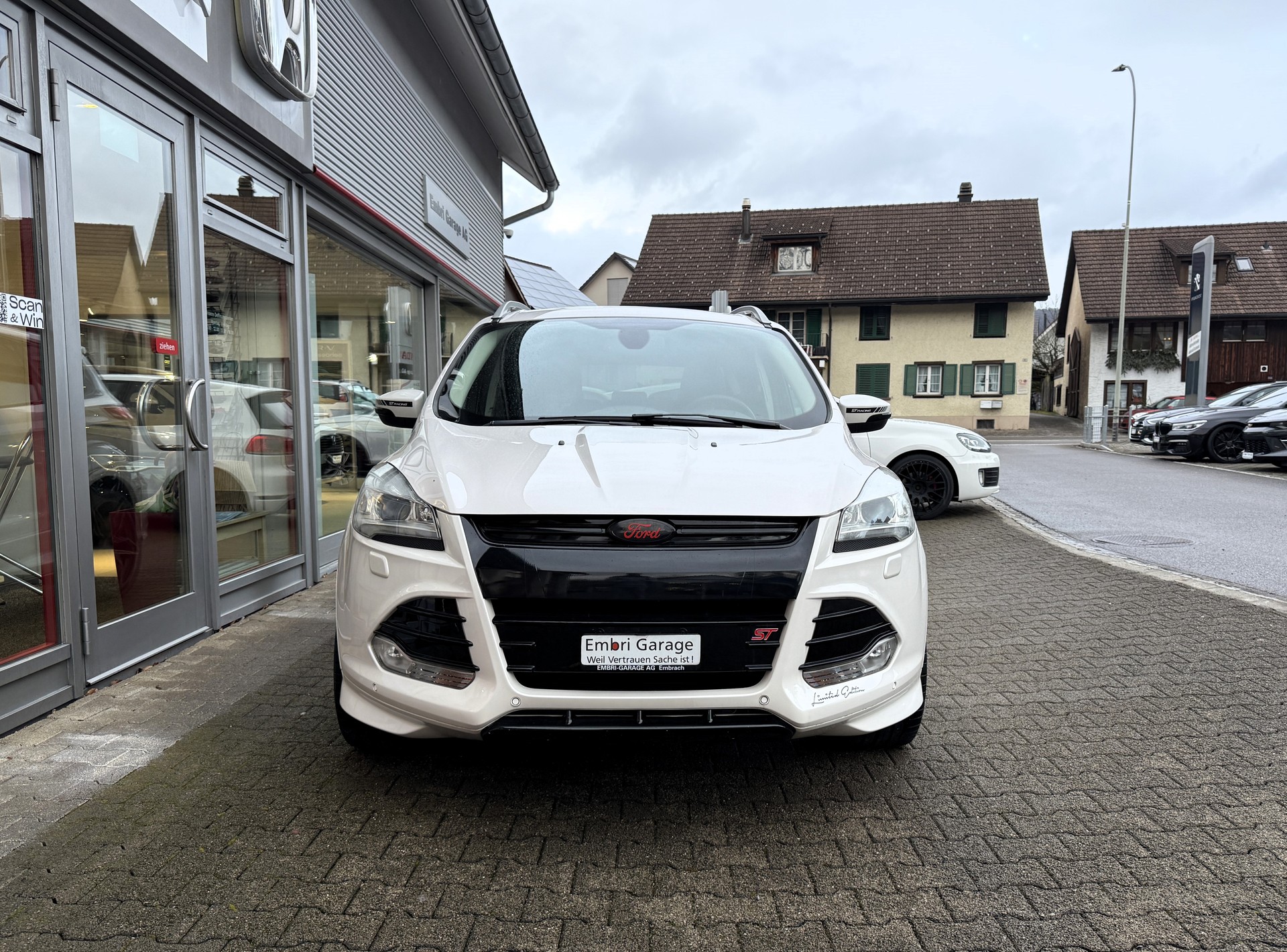 FORD Kuga 1.6 SCTi Titanium S 4WD Automatic-image-1