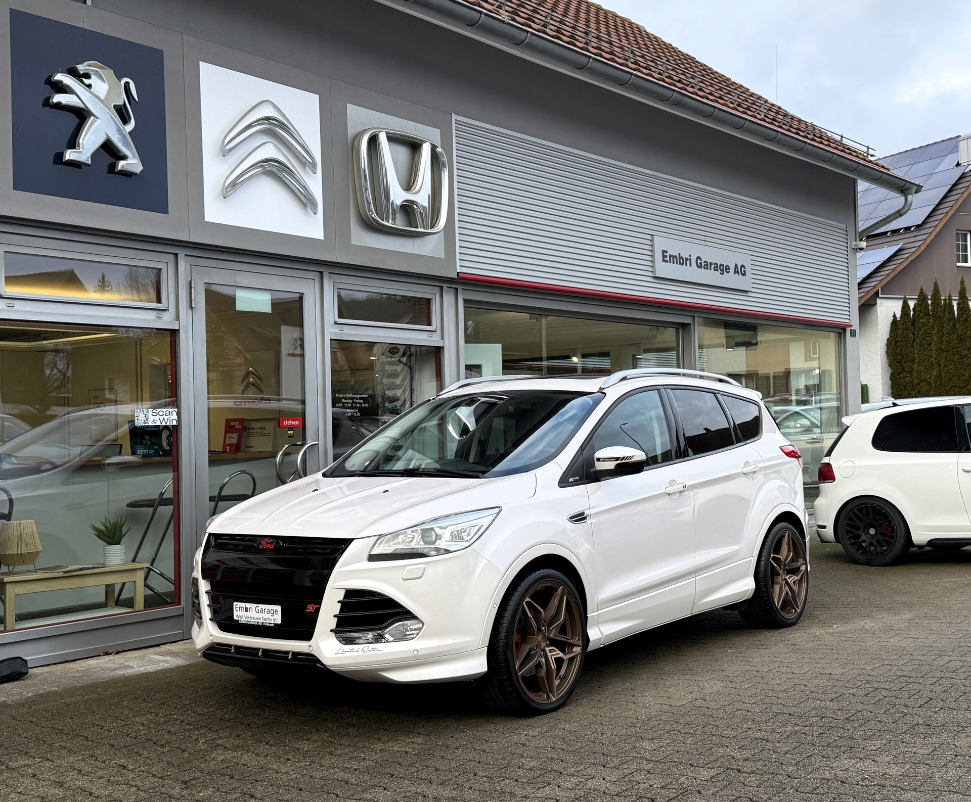 FORD Kuga 1.6 SCTi Titanium S 4WD Automatic-image-0