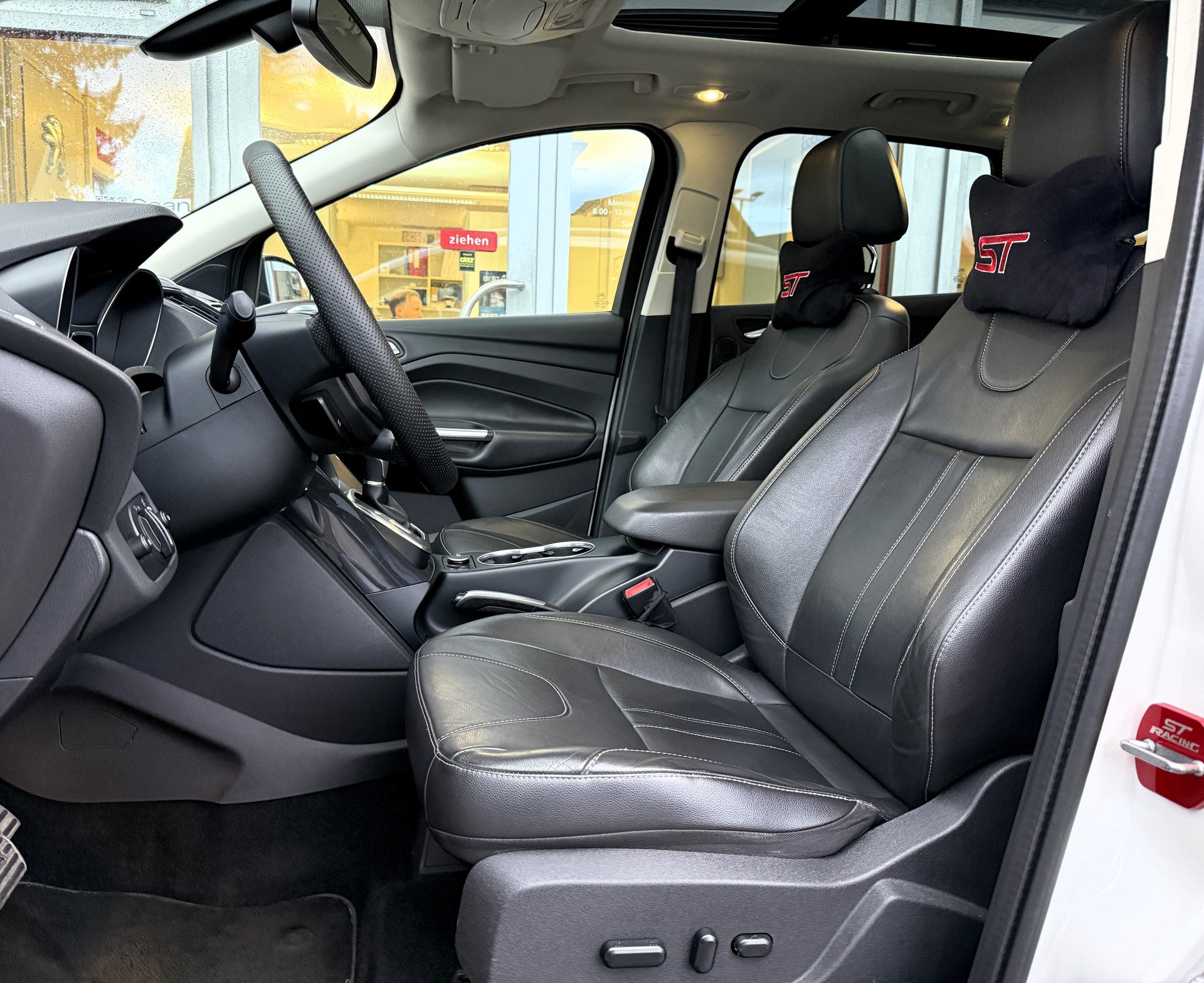 FORD Kuga 1.6 SCTi Titanium S 4WD Automatic-image-14