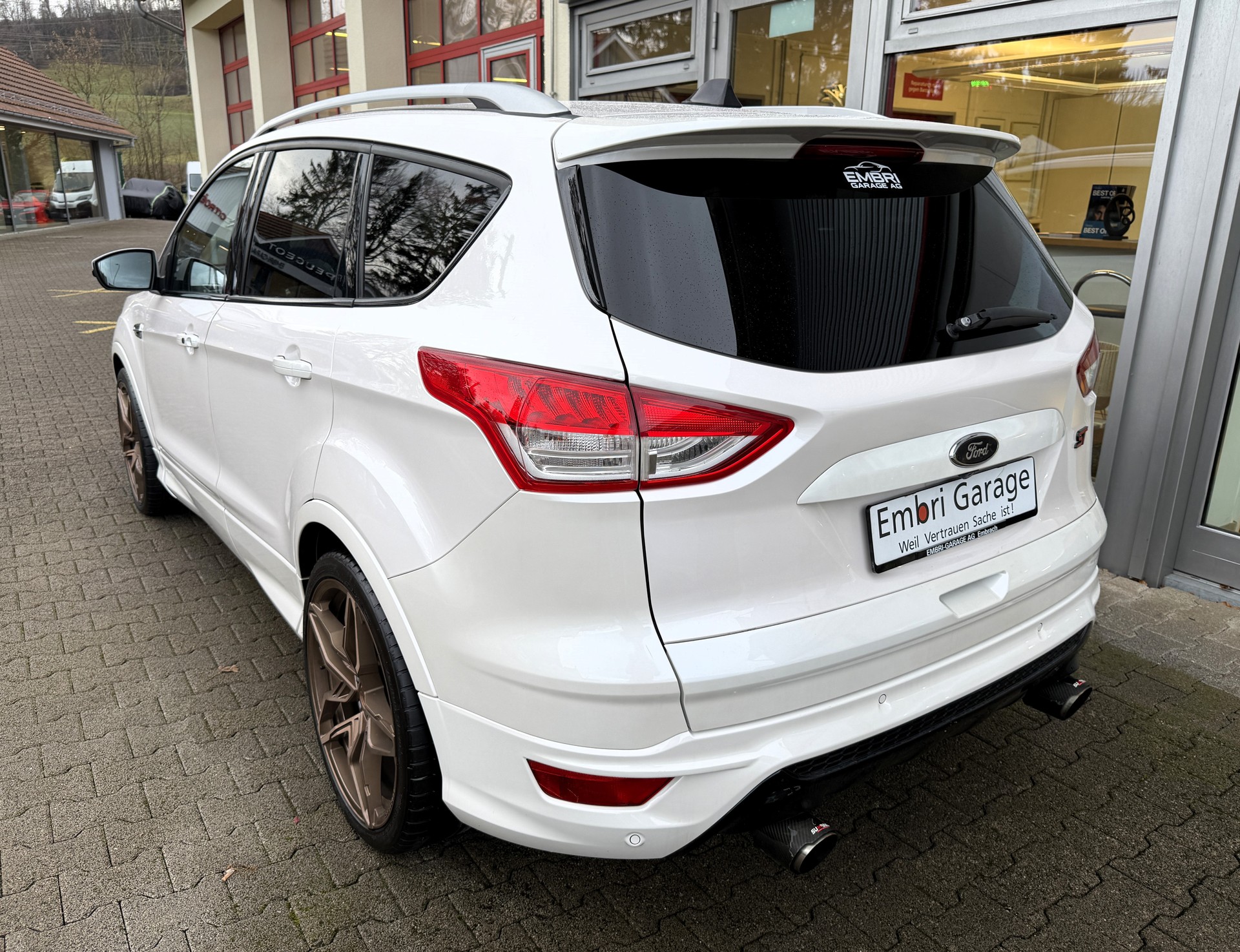 FORD Kuga 1.6 SCTi Titanium S 4WD Automatic-image-4
