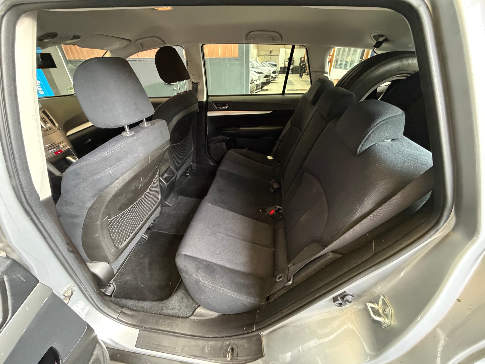 SUBARU Outback 2.5i Swiss Special AWD Lineartronic-image-8