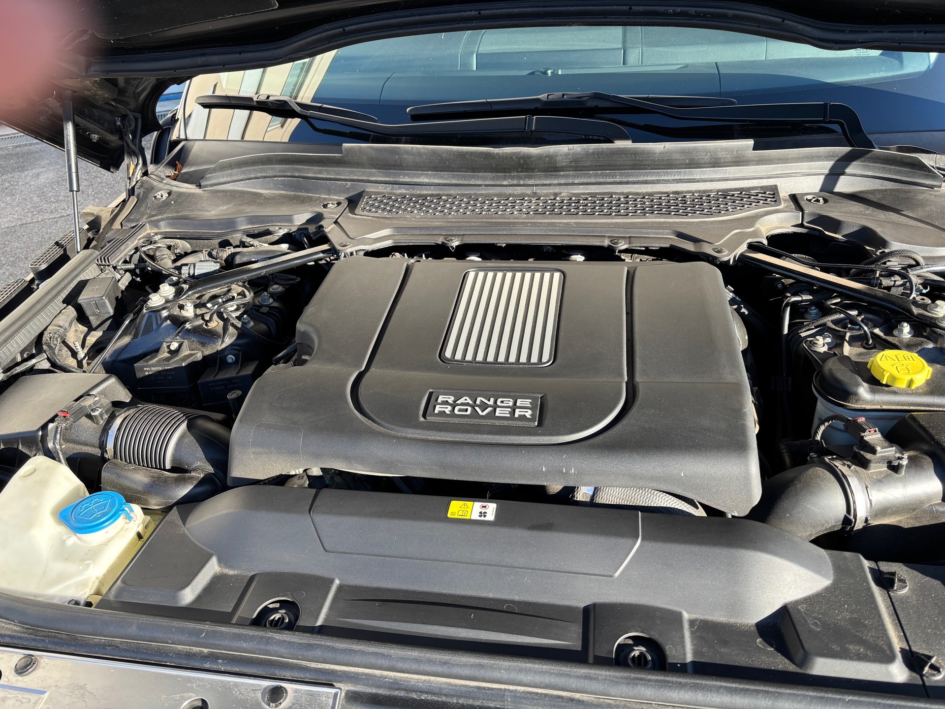 LAND ROVER Range Rover 4.4 SDV8 Autobiography Automatic-image-5