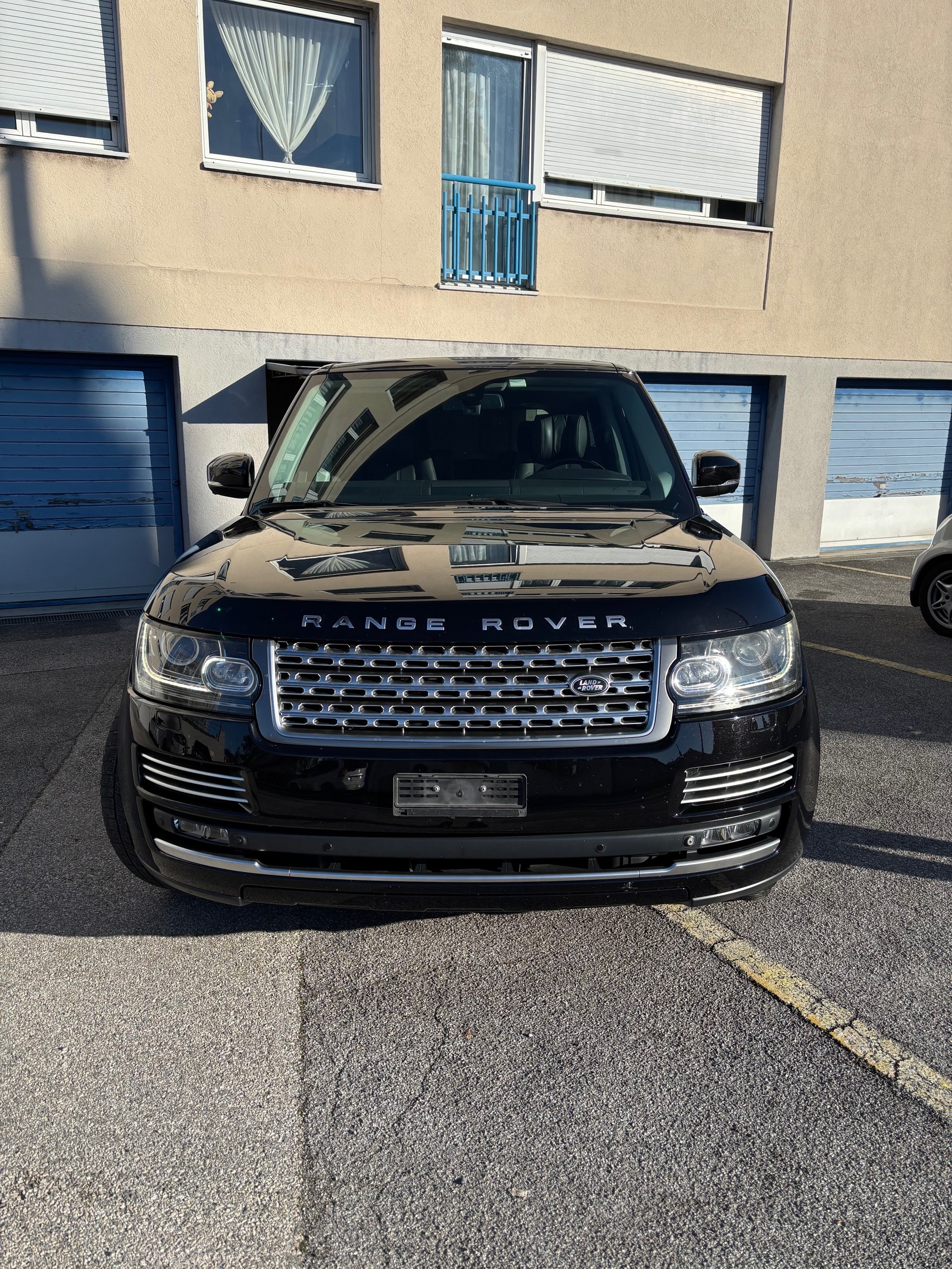LAND ROVER Range Rover 4.4 SDV8 Autobiography Automatic-image-0