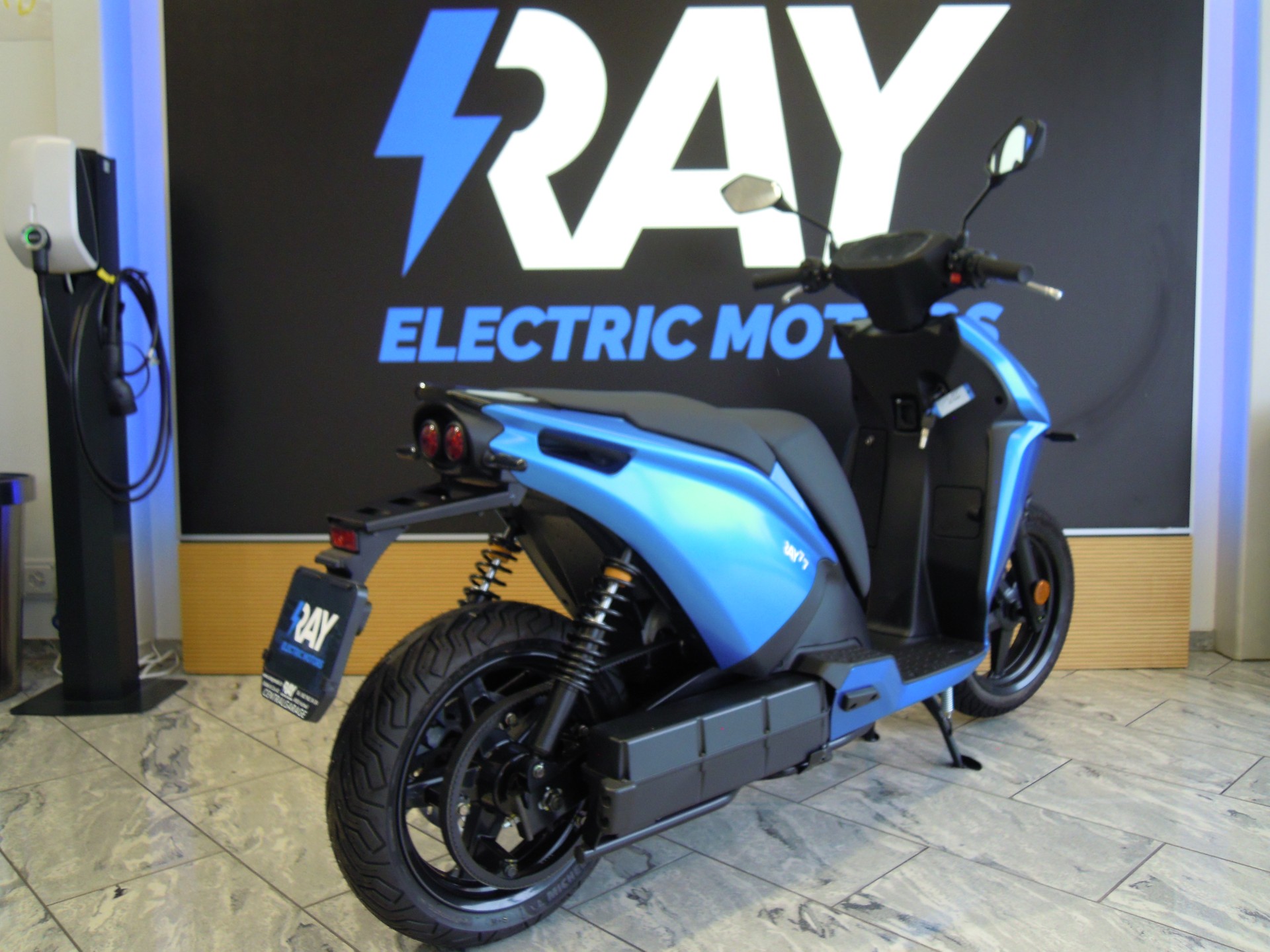 RAY RAY 7.7 3.3kW Rapid Charger und Typ 2-image-9