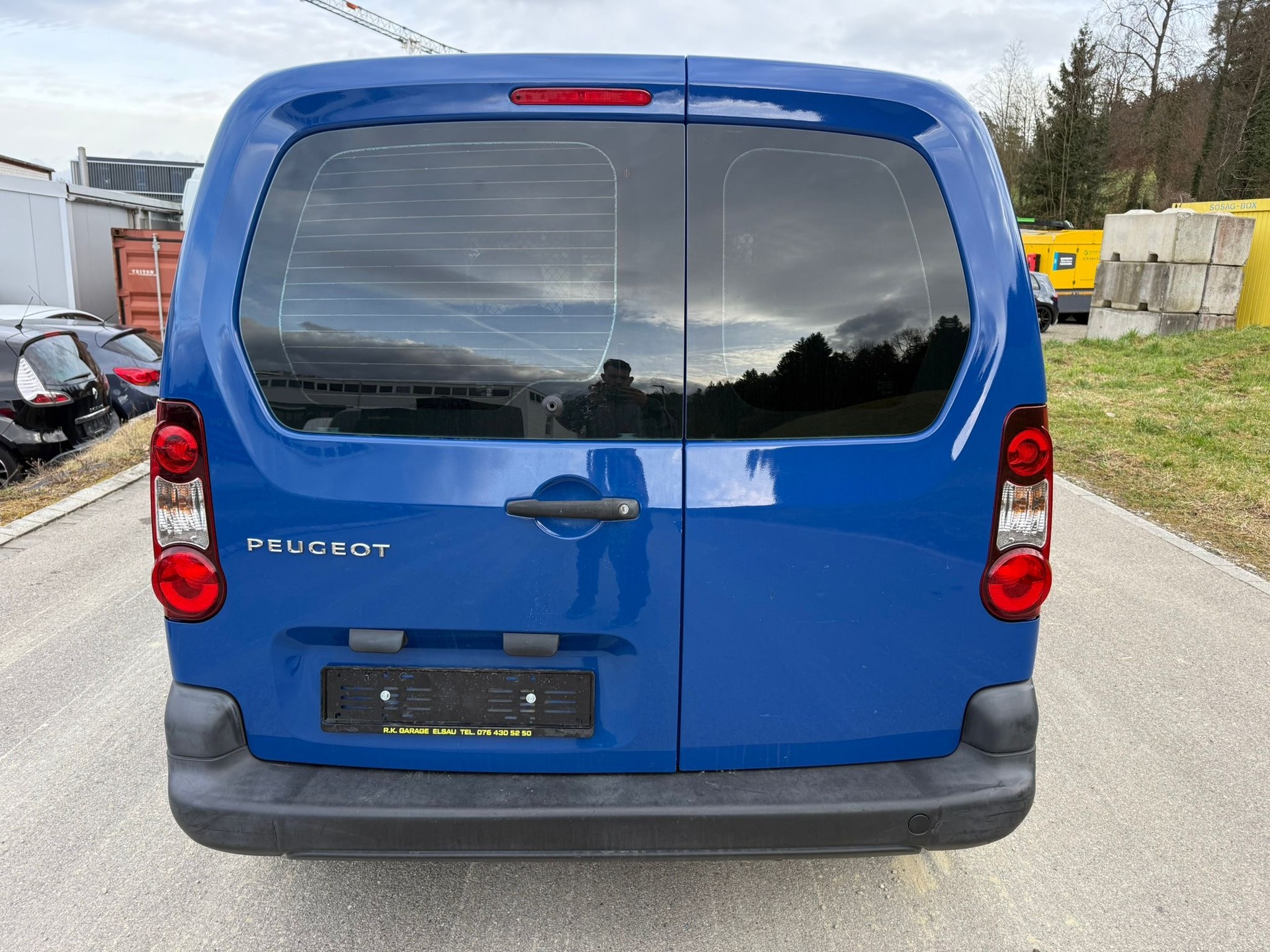 PEUGEOT Partner 1.6 VTi Urban-image-5