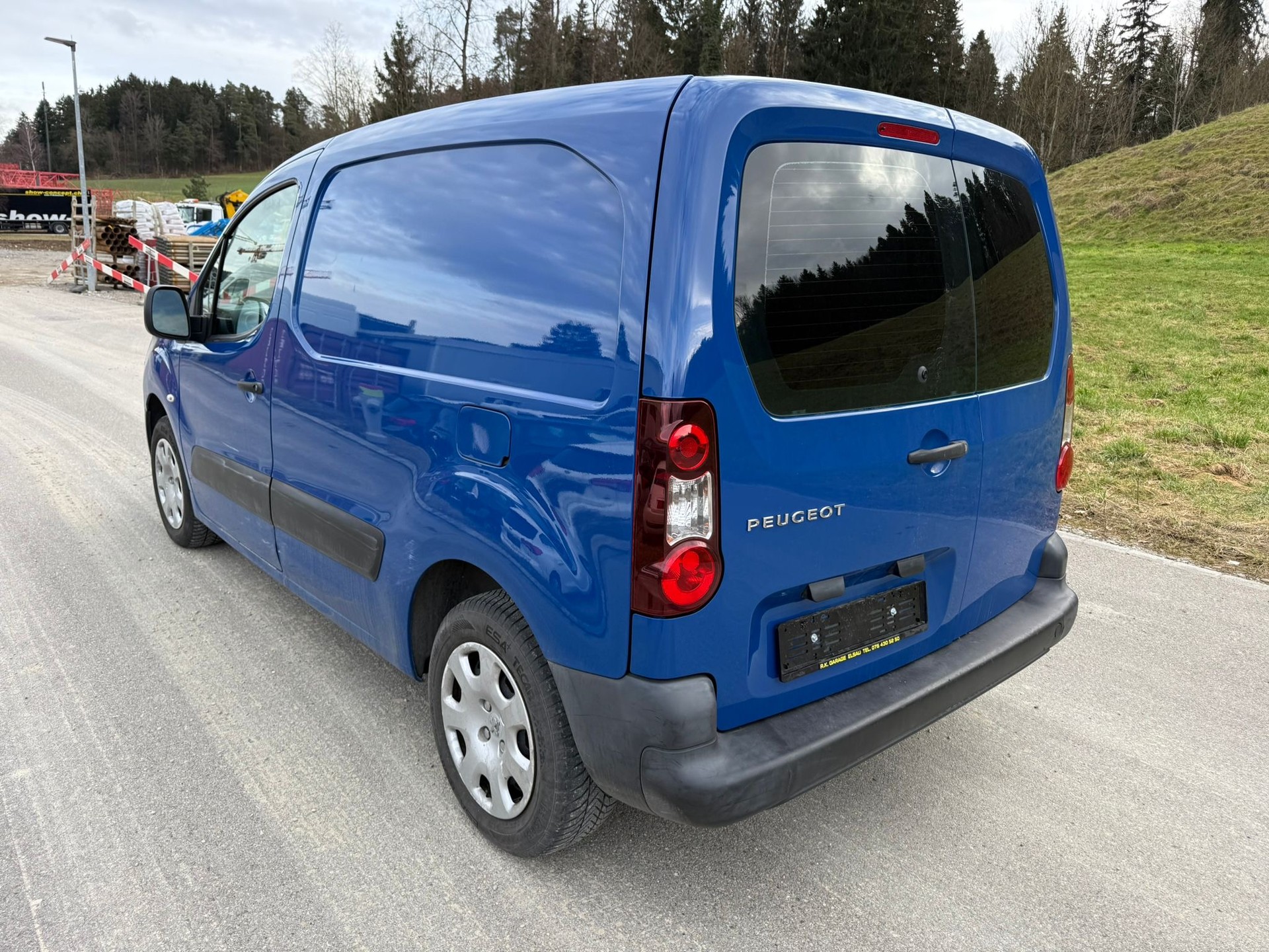 PEUGEOT Partner 1.6 VTi Urban-image-7