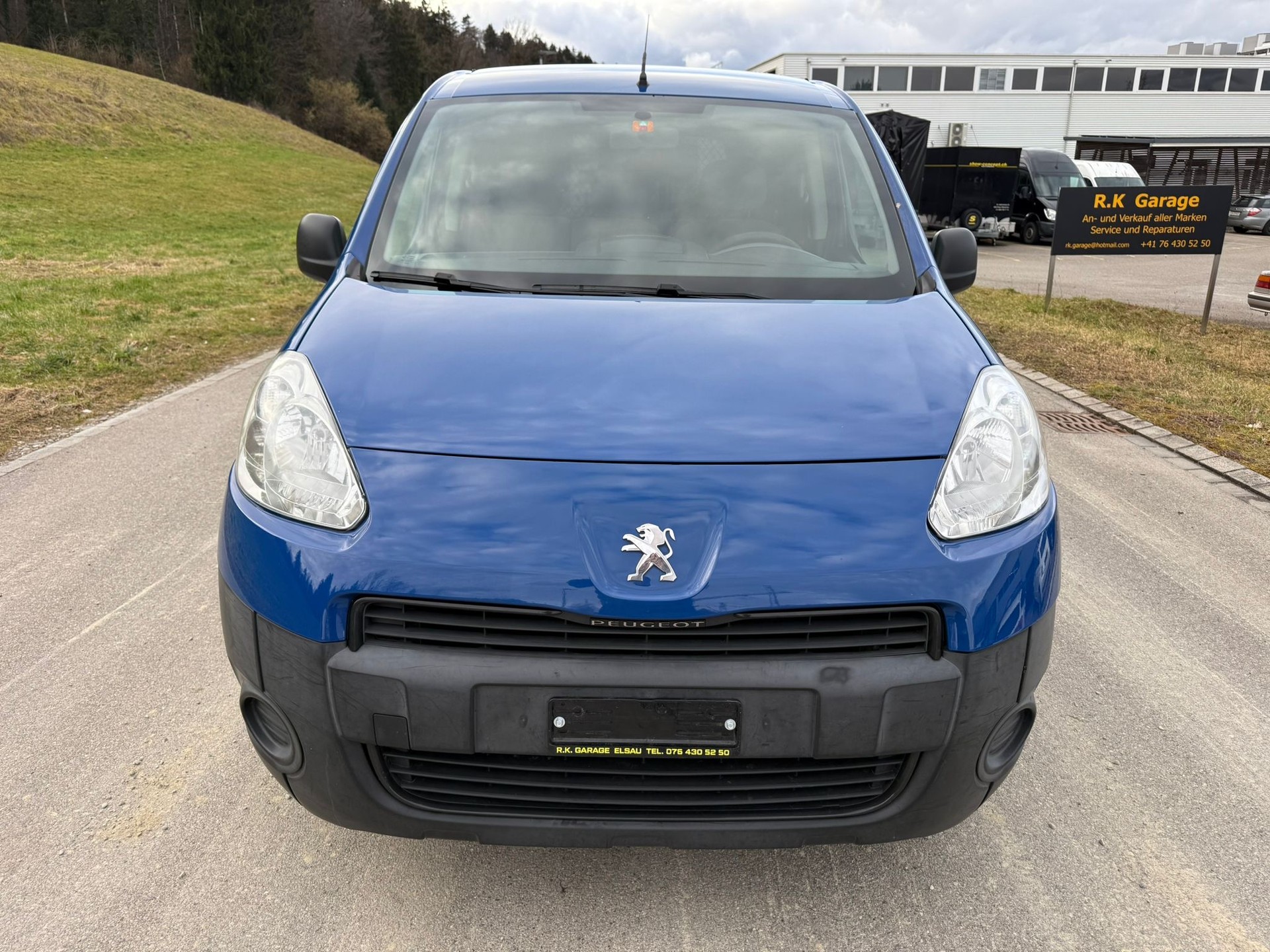 PEUGEOT Partner 1.6 VTi Urban-image-2