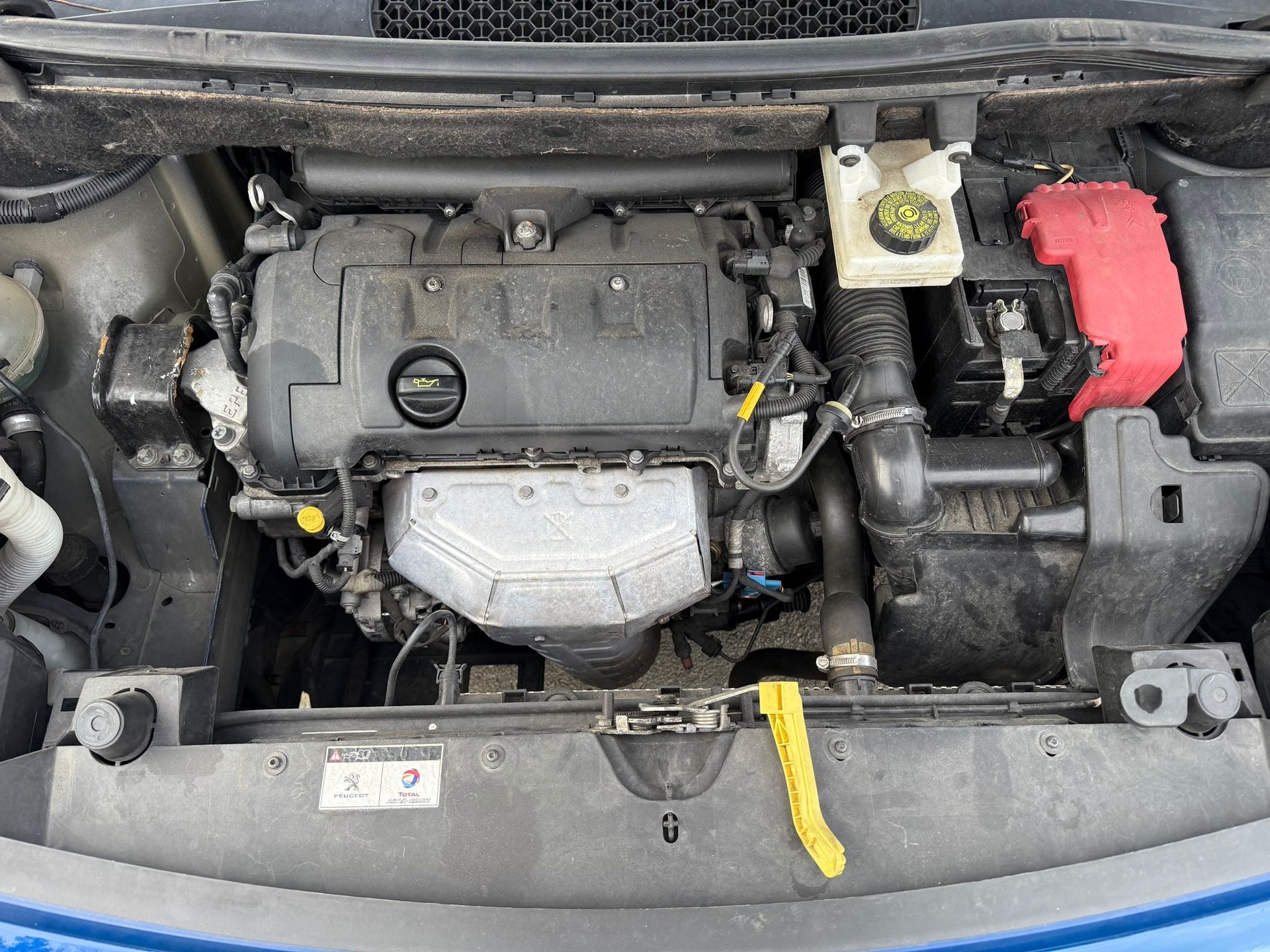 PEUGEOT Partner 1.6 VTi Urban-image-13
