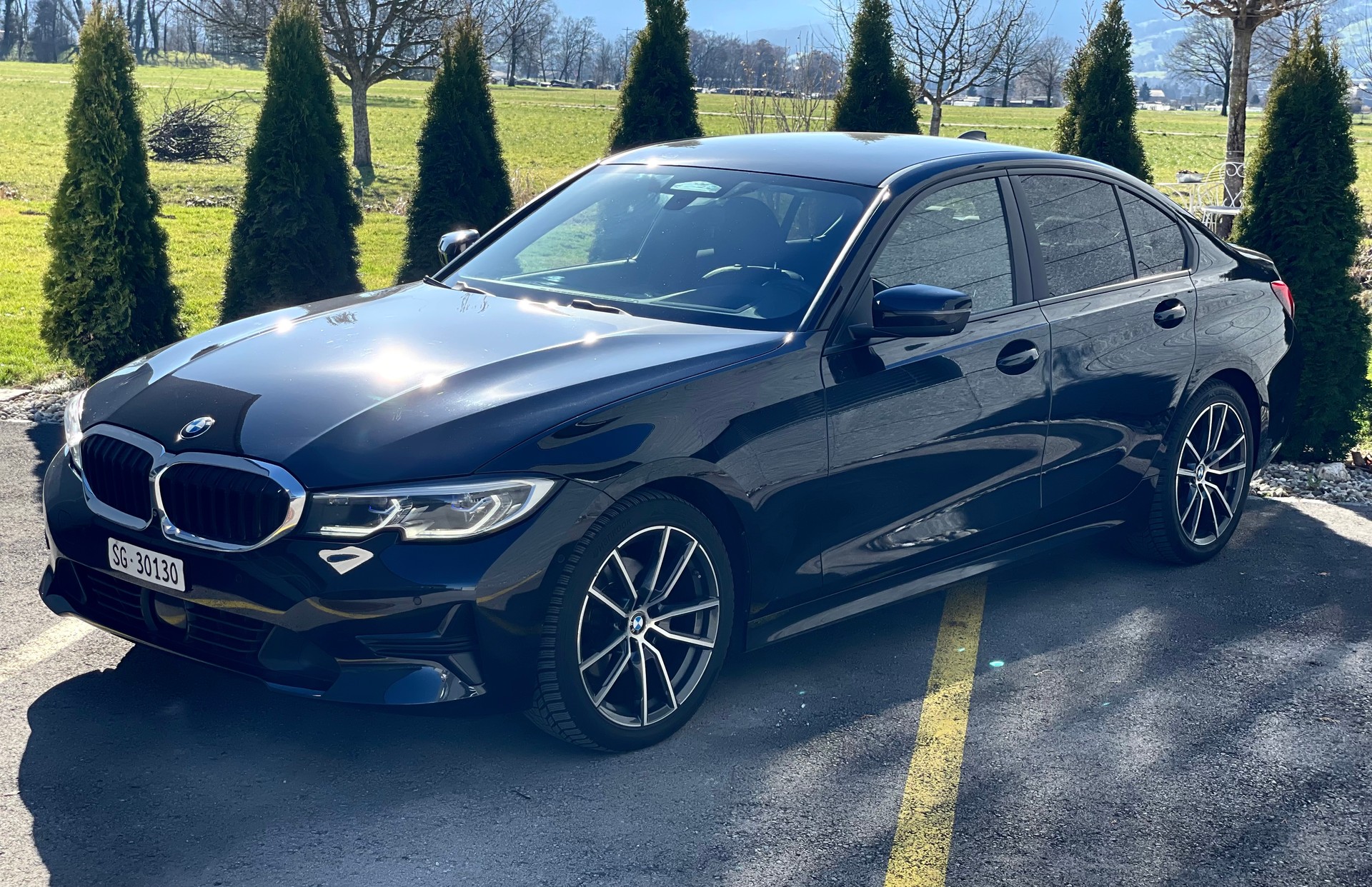 BMW 320d xDrive Sport Line Steptronic-image-0