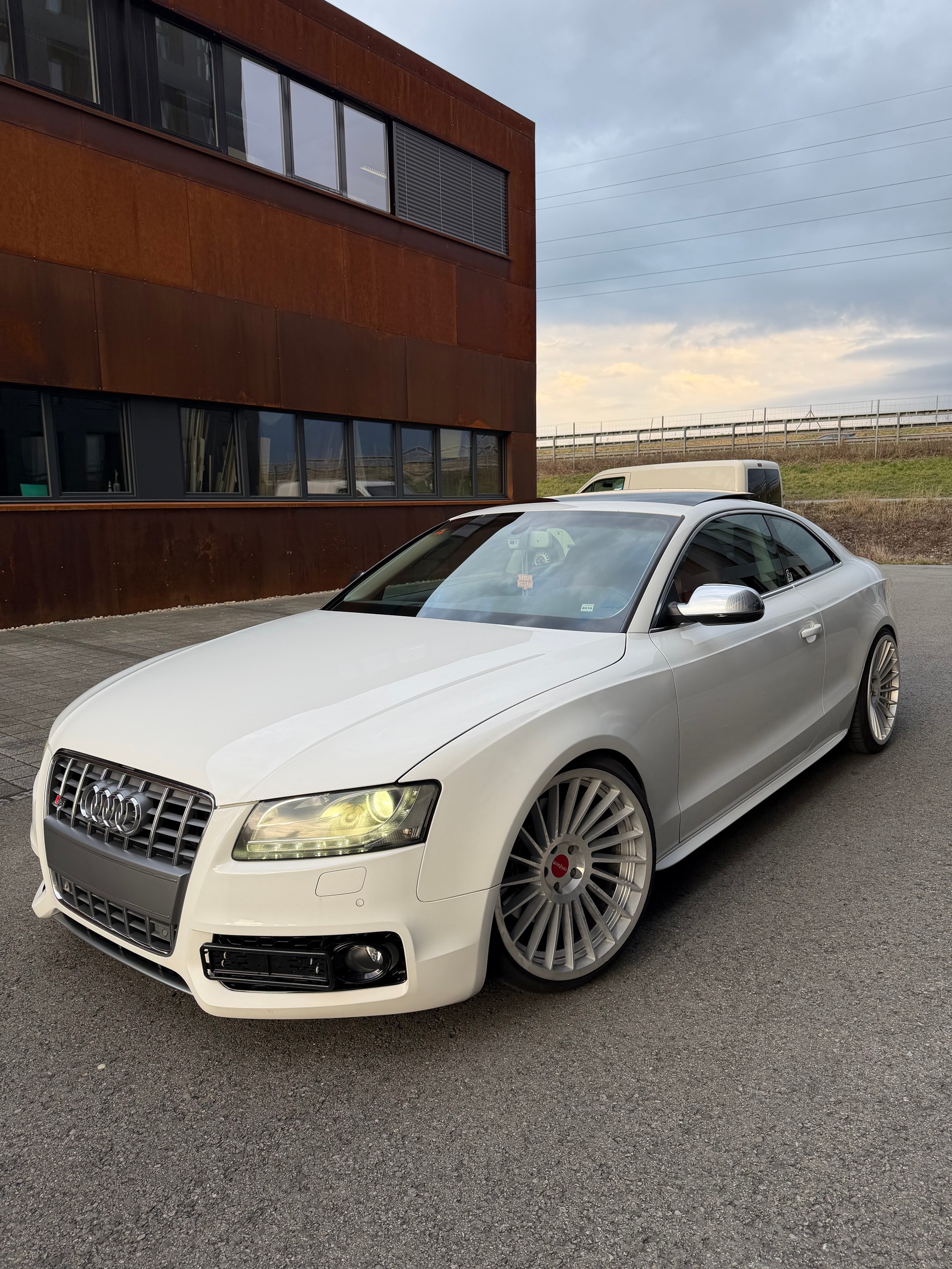 AUDI S5 Coupé 4.2 FSI quattro tiptronic-image-0