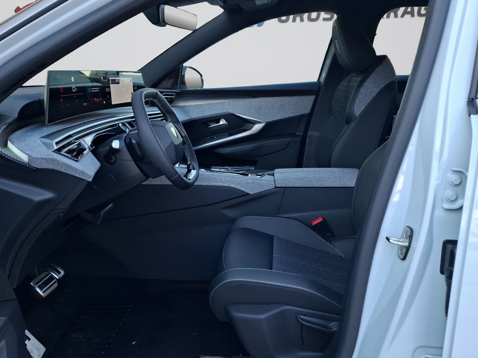 PEUGEOT 3008 NEW 145 e-DCS GT-image-5