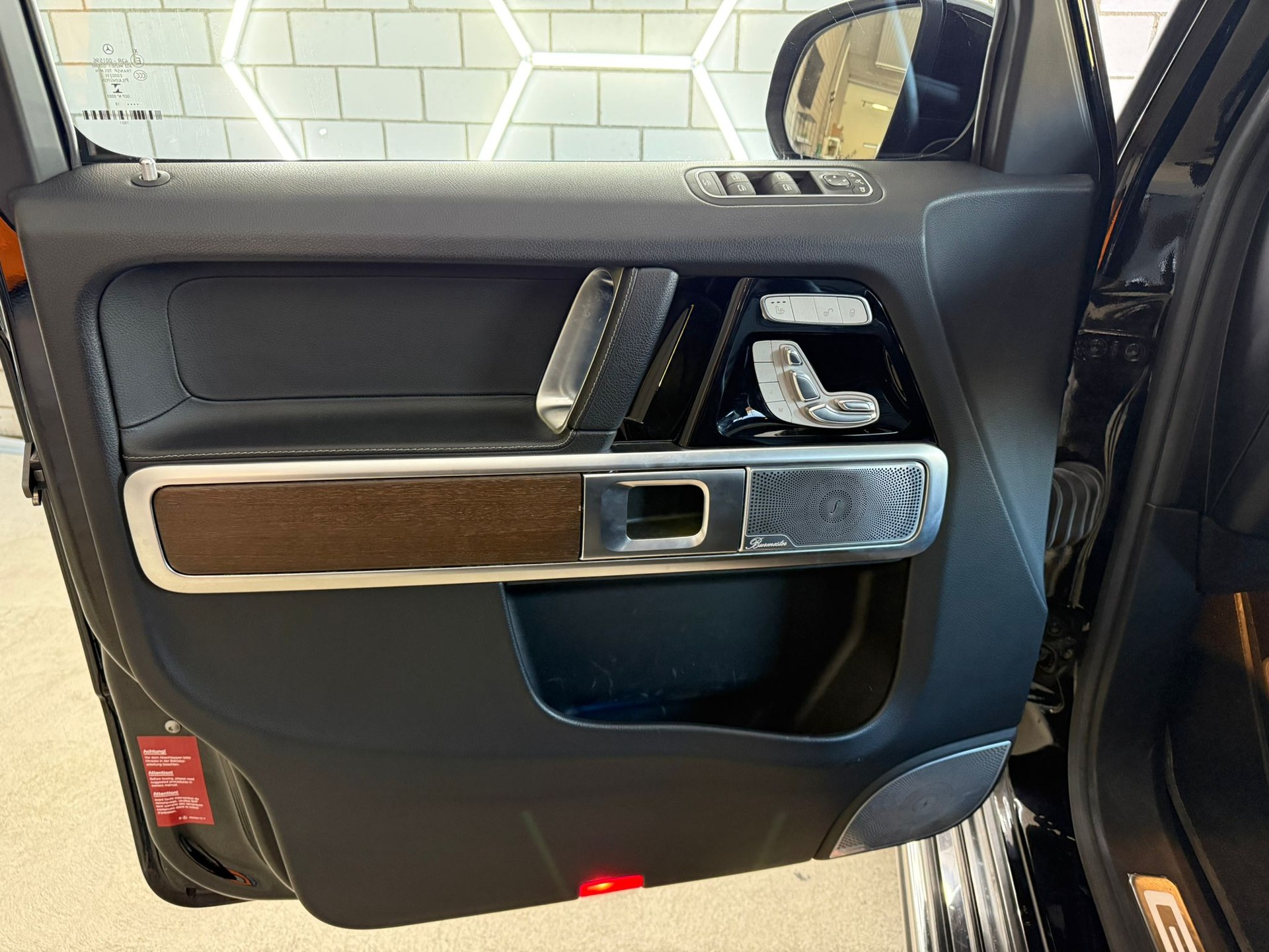 MERCEDES-BENZ G 500 AMG Line 9G-Tronic-image-5