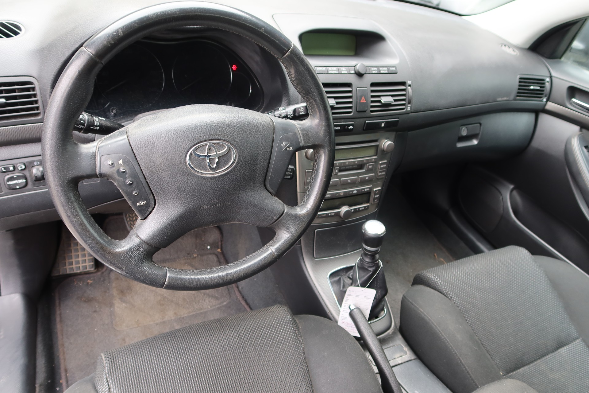 TOYOTA Avensis 2.2D-4 D CP L.Sol-image-6