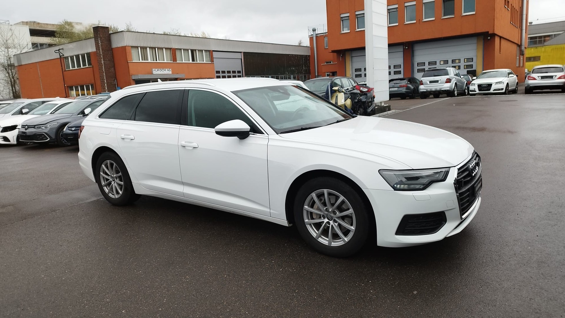 AUDI A6 Avant 40 TDI quattro S-tronic-image-3