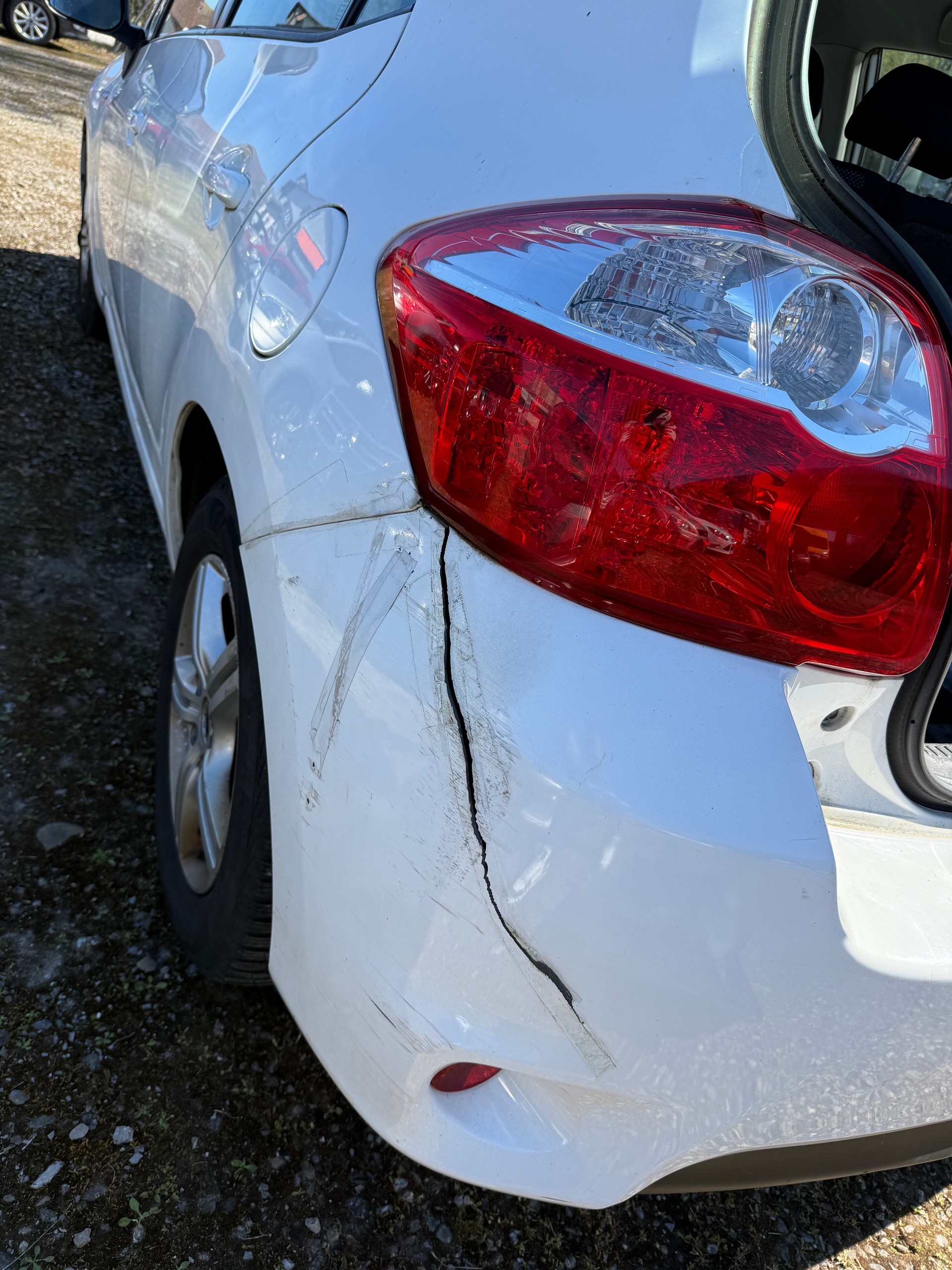 TOYOTA Auris 1.8 16V HSD Linea Luna-image-8