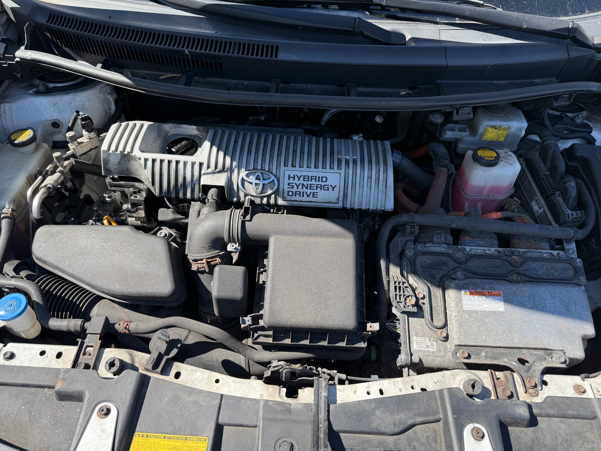 TOYOTA Auris 1.8 16V HSD Linea Luna-image-4