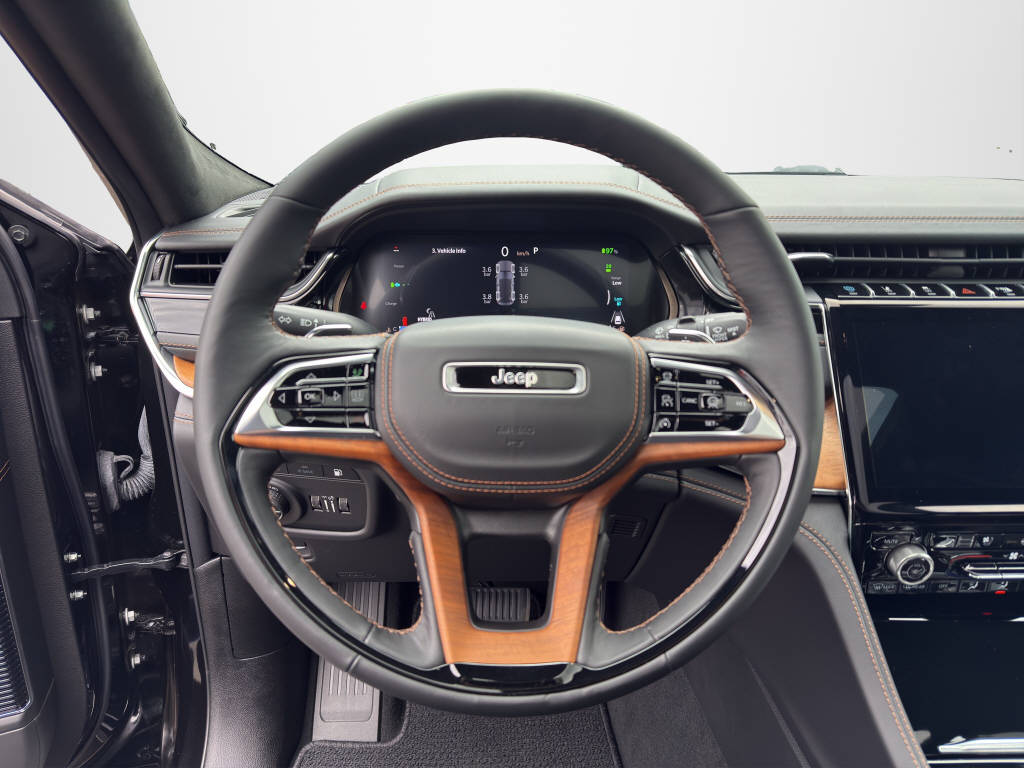 JEEP Grand Cherokee 2.0 Turbo Summit Reserve 4xe-image-9