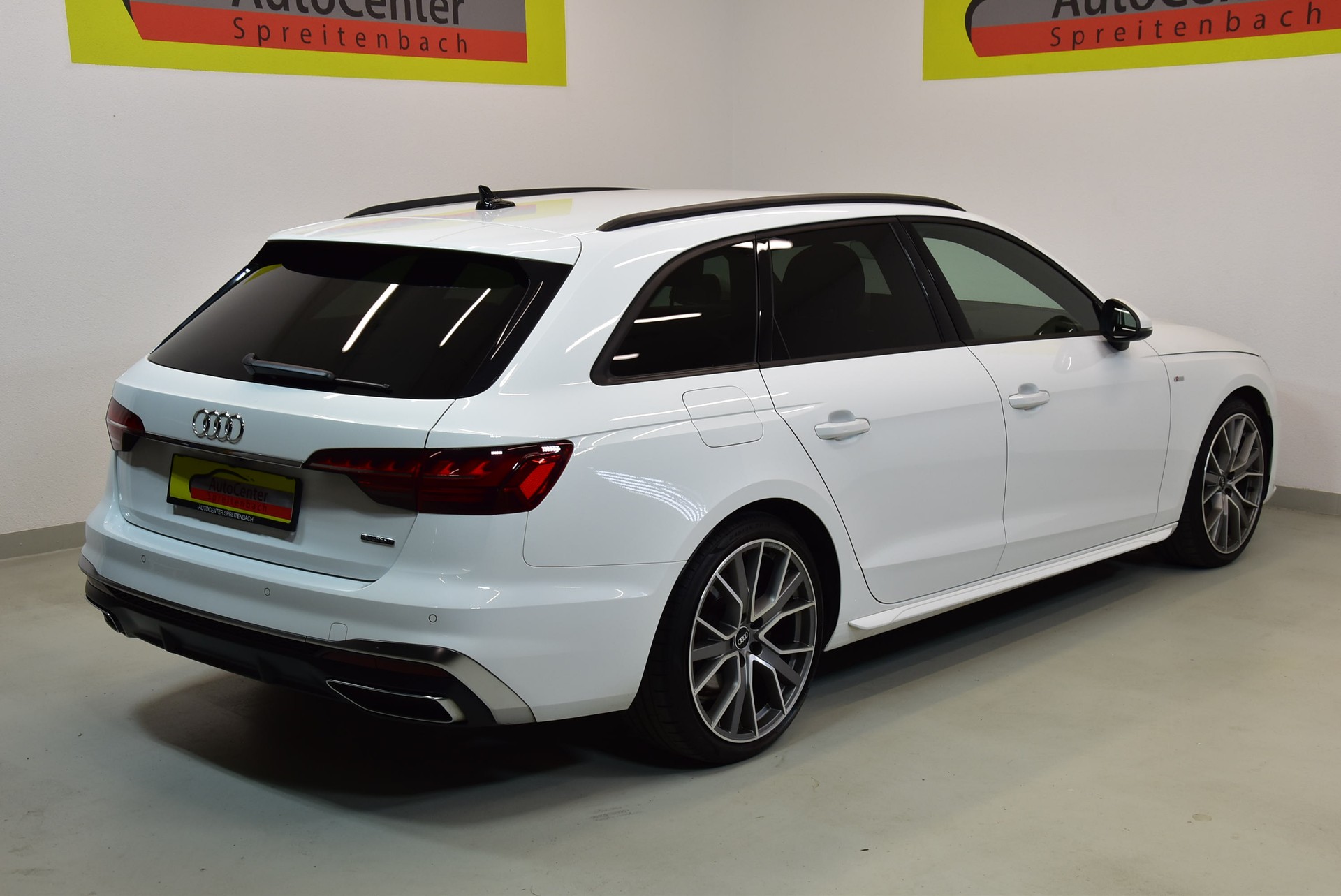 AUDI A4 Avant 40 TDI S line quattro S-tronic-image-15