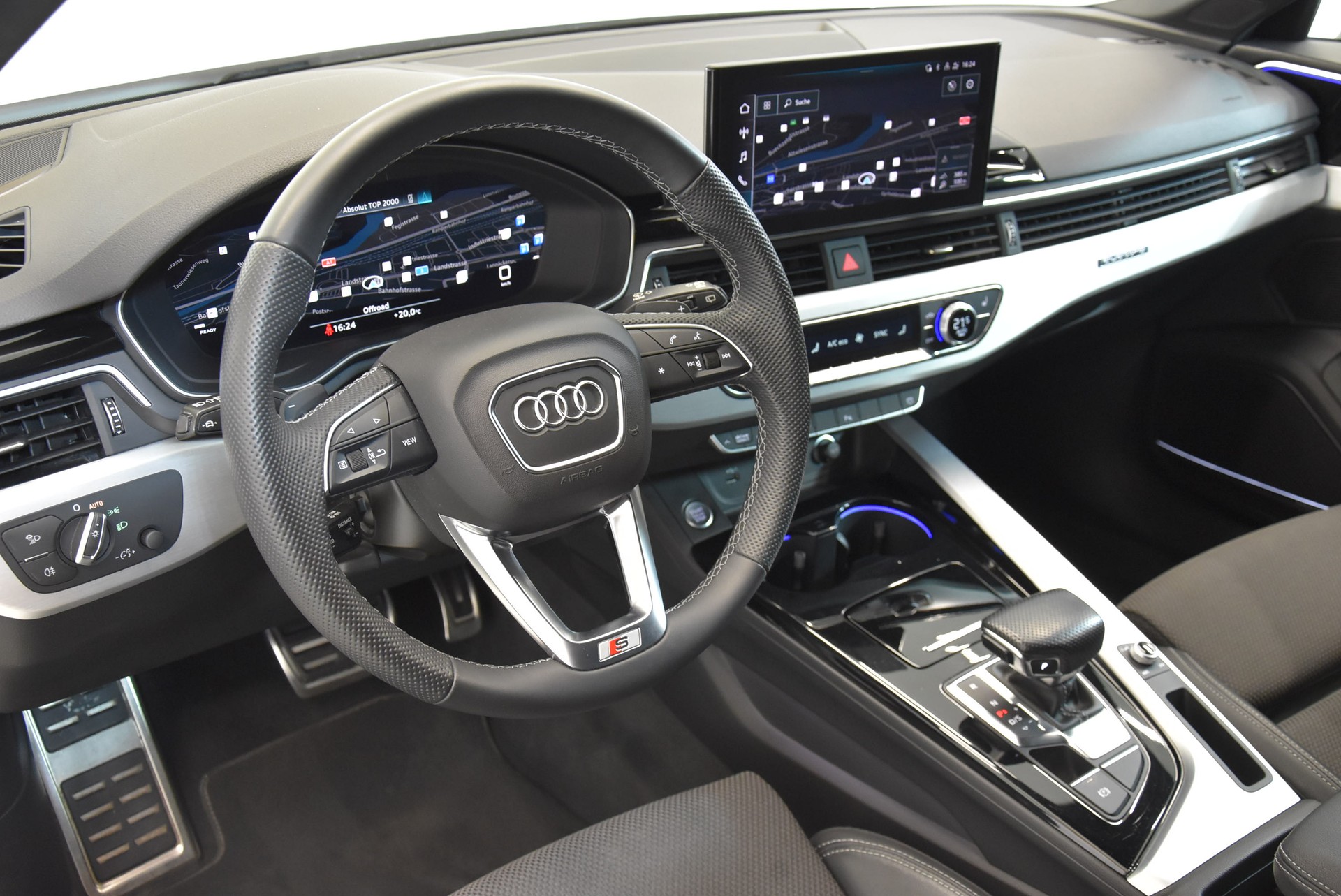 AUDI A4 Avant 40 TDI S line quattro S-tronic-image-2