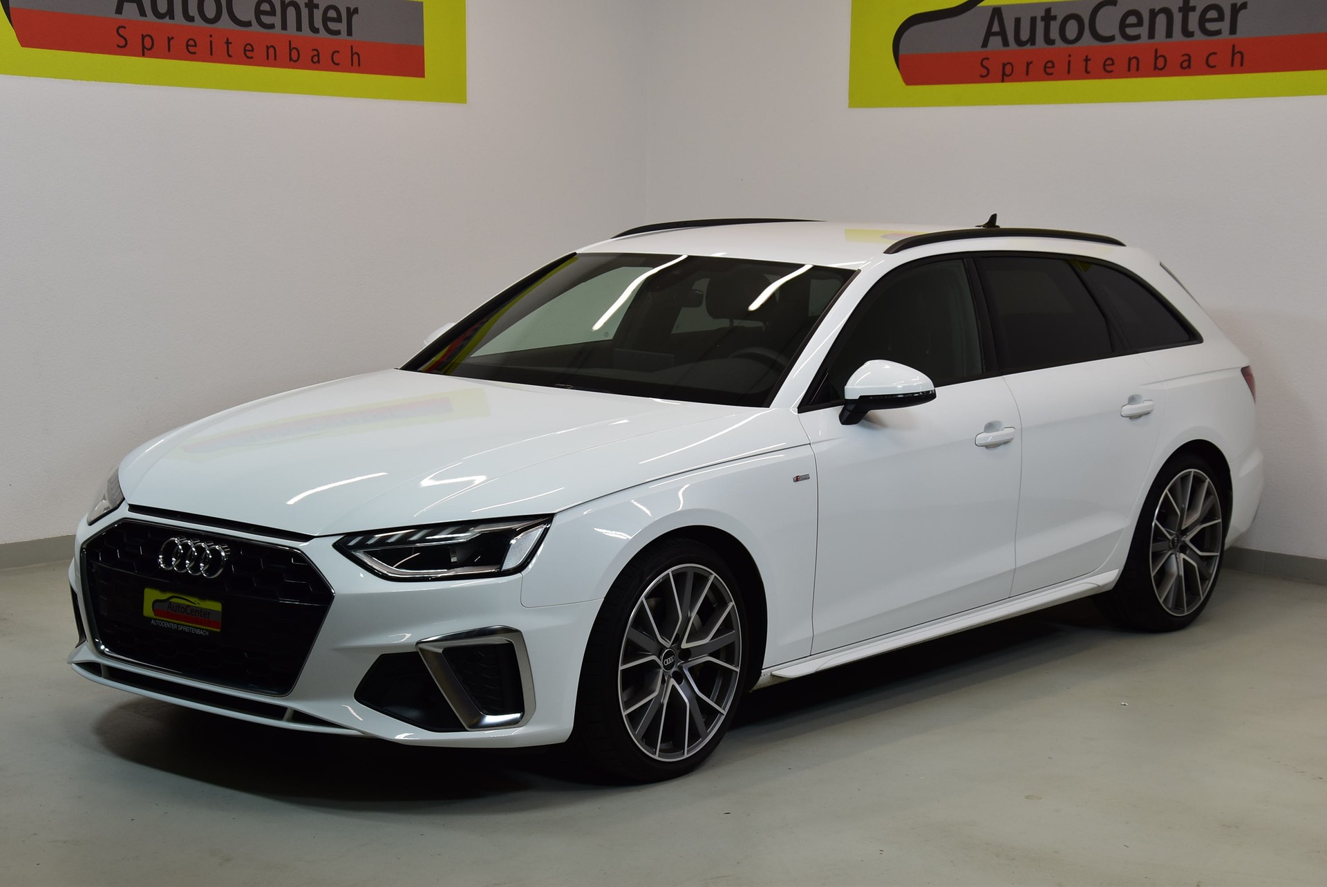 AUDI A4 Avant 40 TDI S line quattro S-tronic-image-1