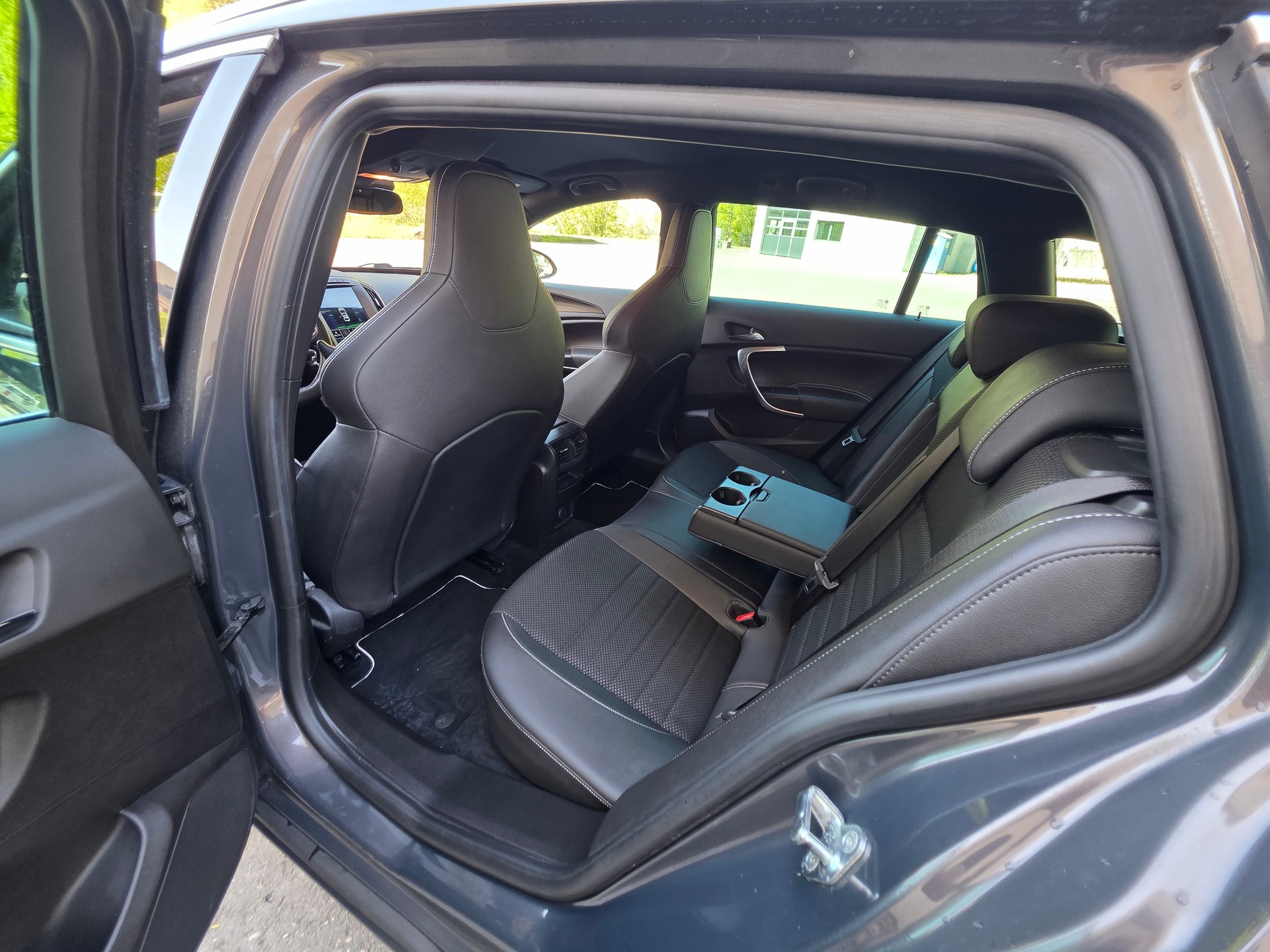 OPEL Insignia Sports Tourer 2.8 Turbo OPC 4WD Automatic-image-25
