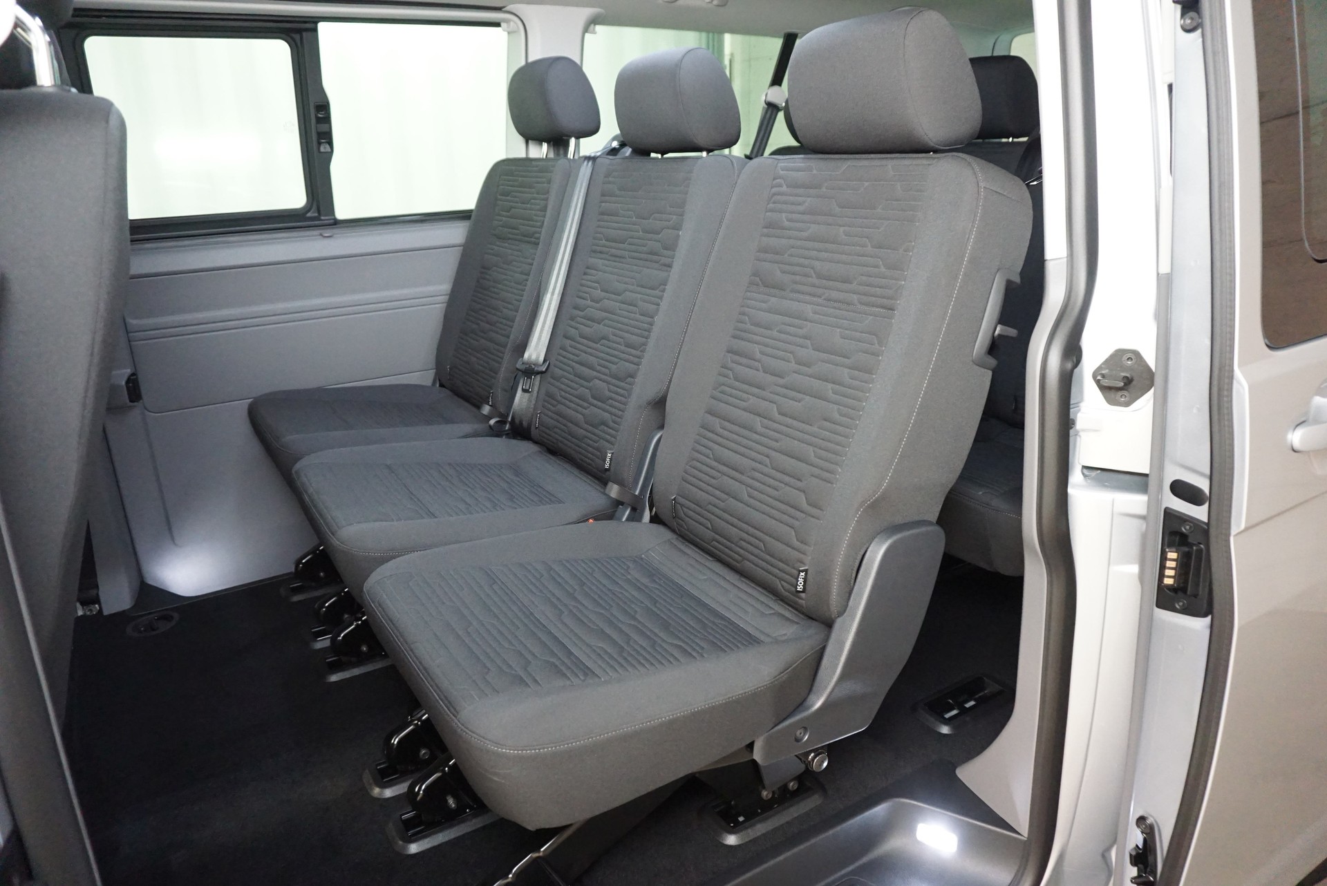 VW T6.1 Caravelle 2.0 TDI Comfortline Liberty DSG LWB-image-9