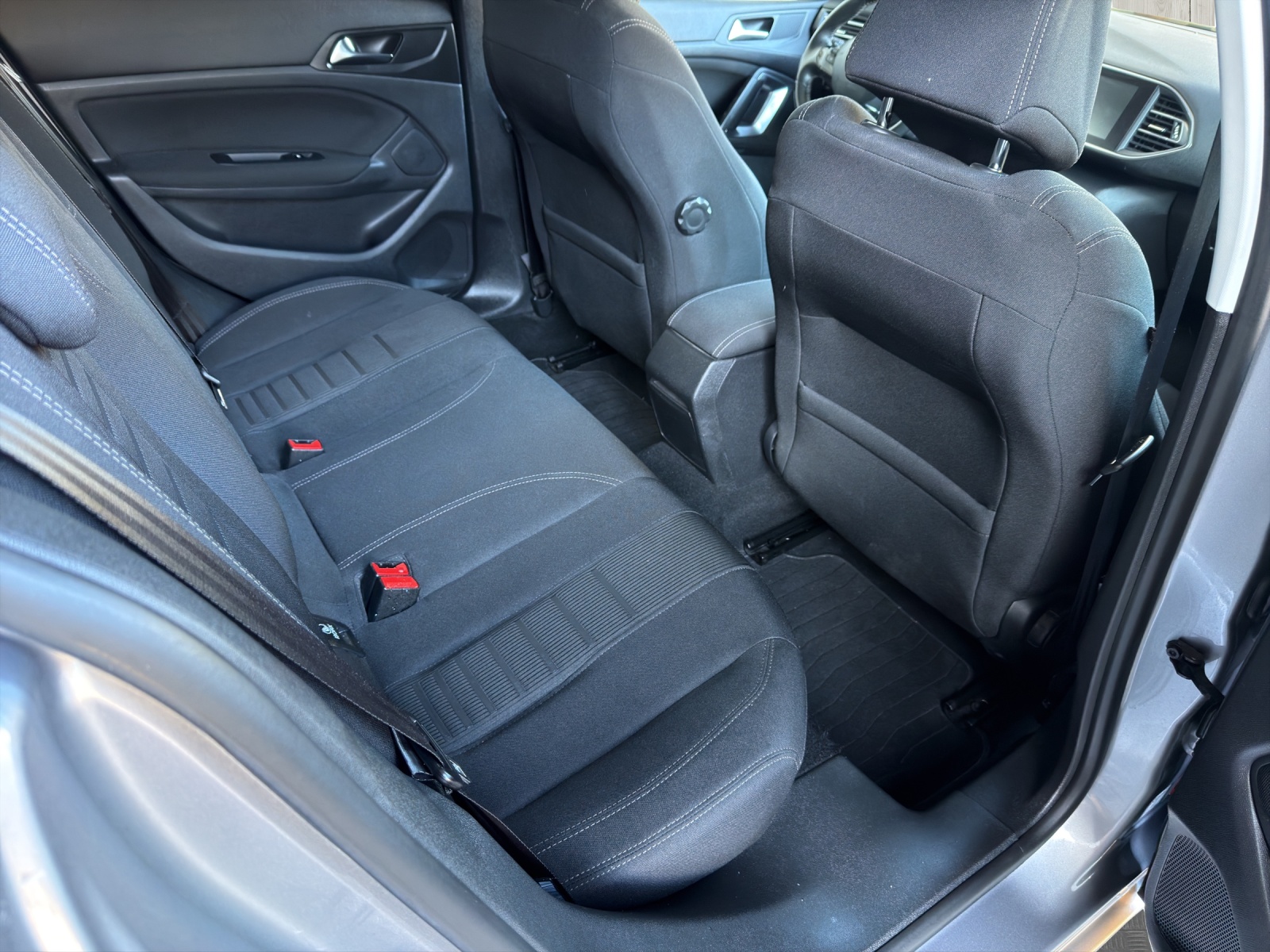 PEUGEOT 308 1.6 THP Access-image-12