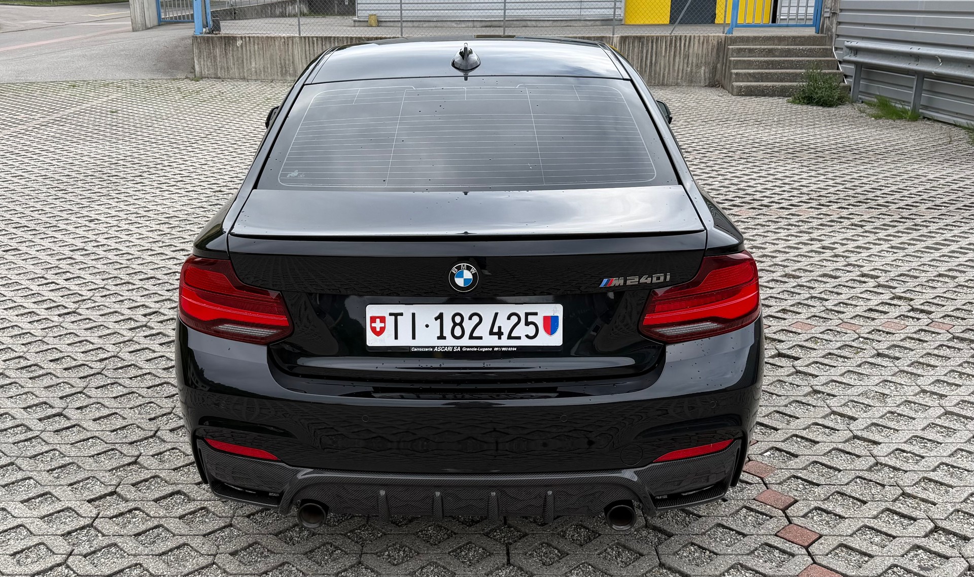 BMW M240-image-2