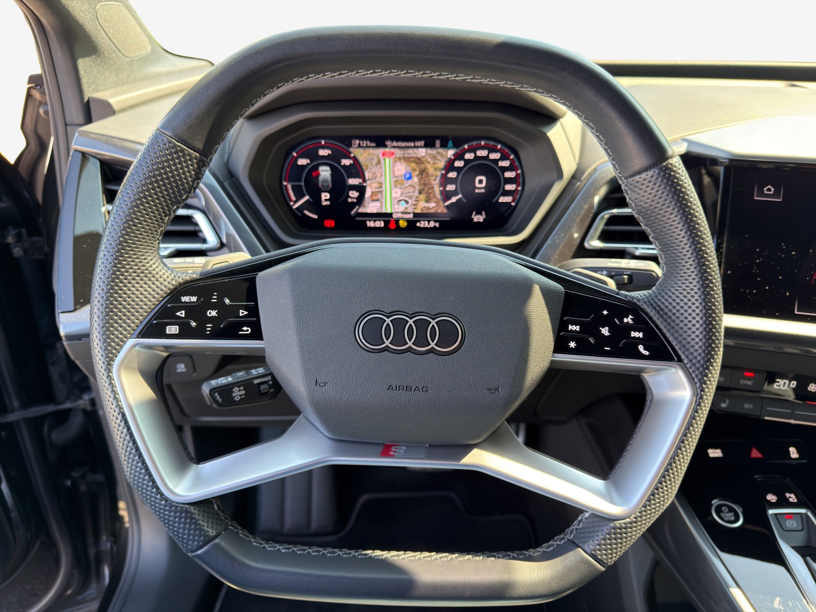 AUDI Q4 e-tron 40-image-10