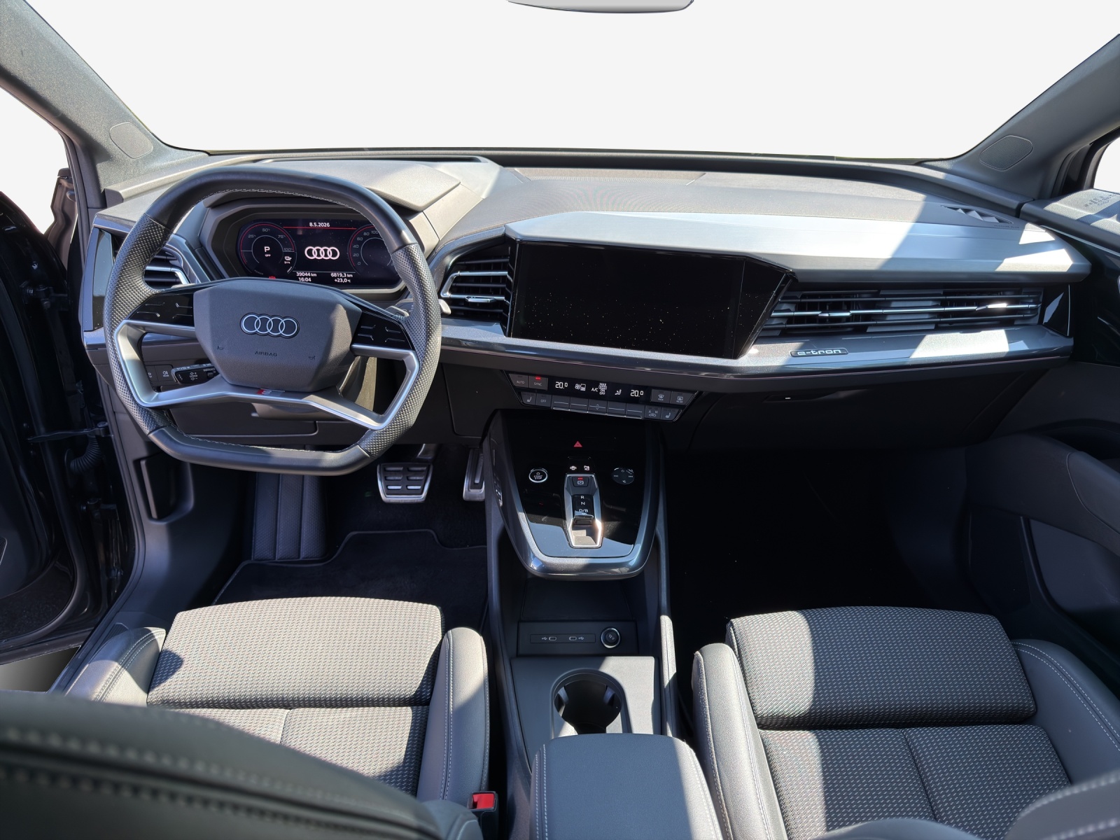AUDI Q4 e-tron 40-image-9