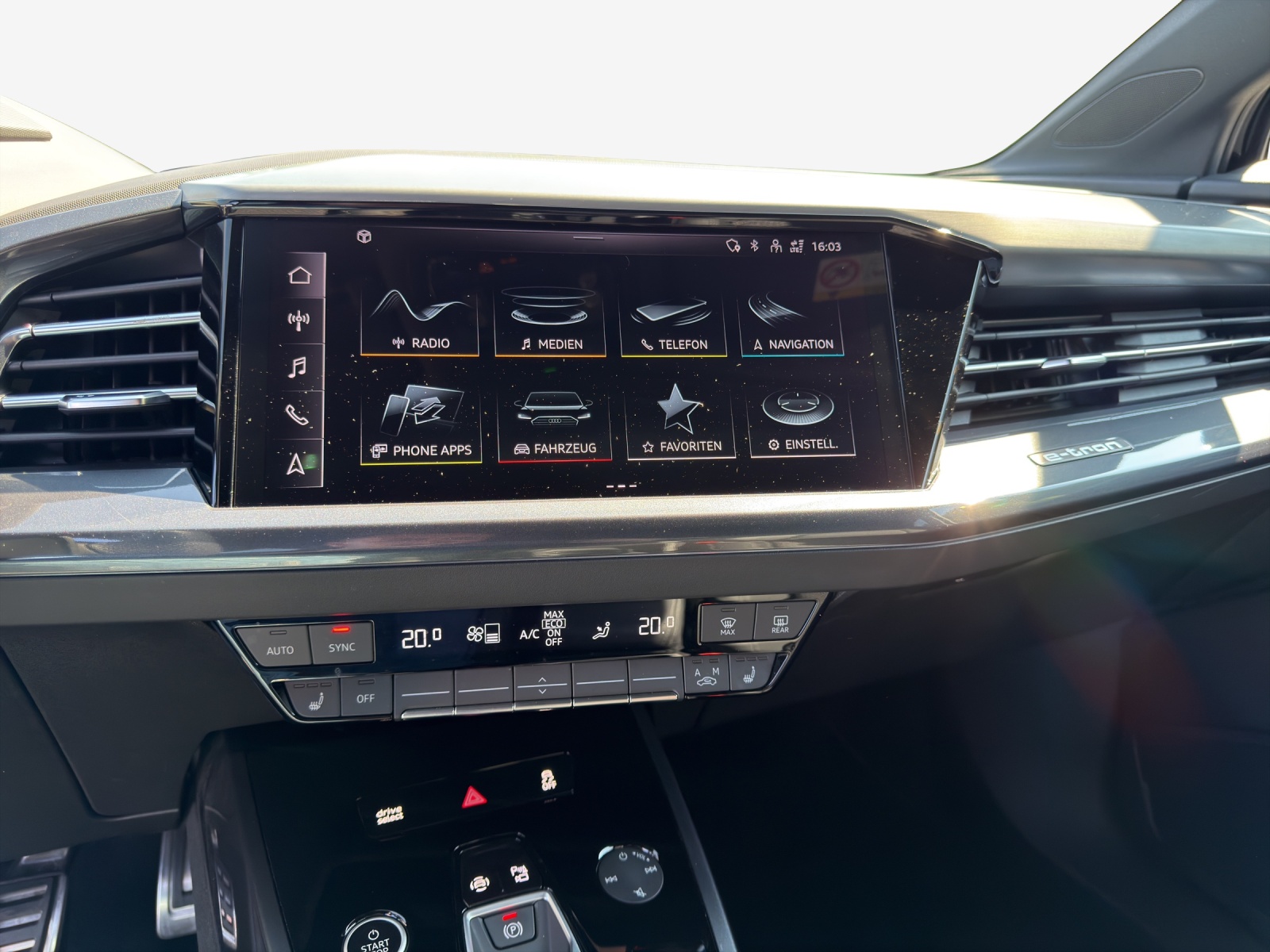 AUDI Q4 e-tron 40-image-11