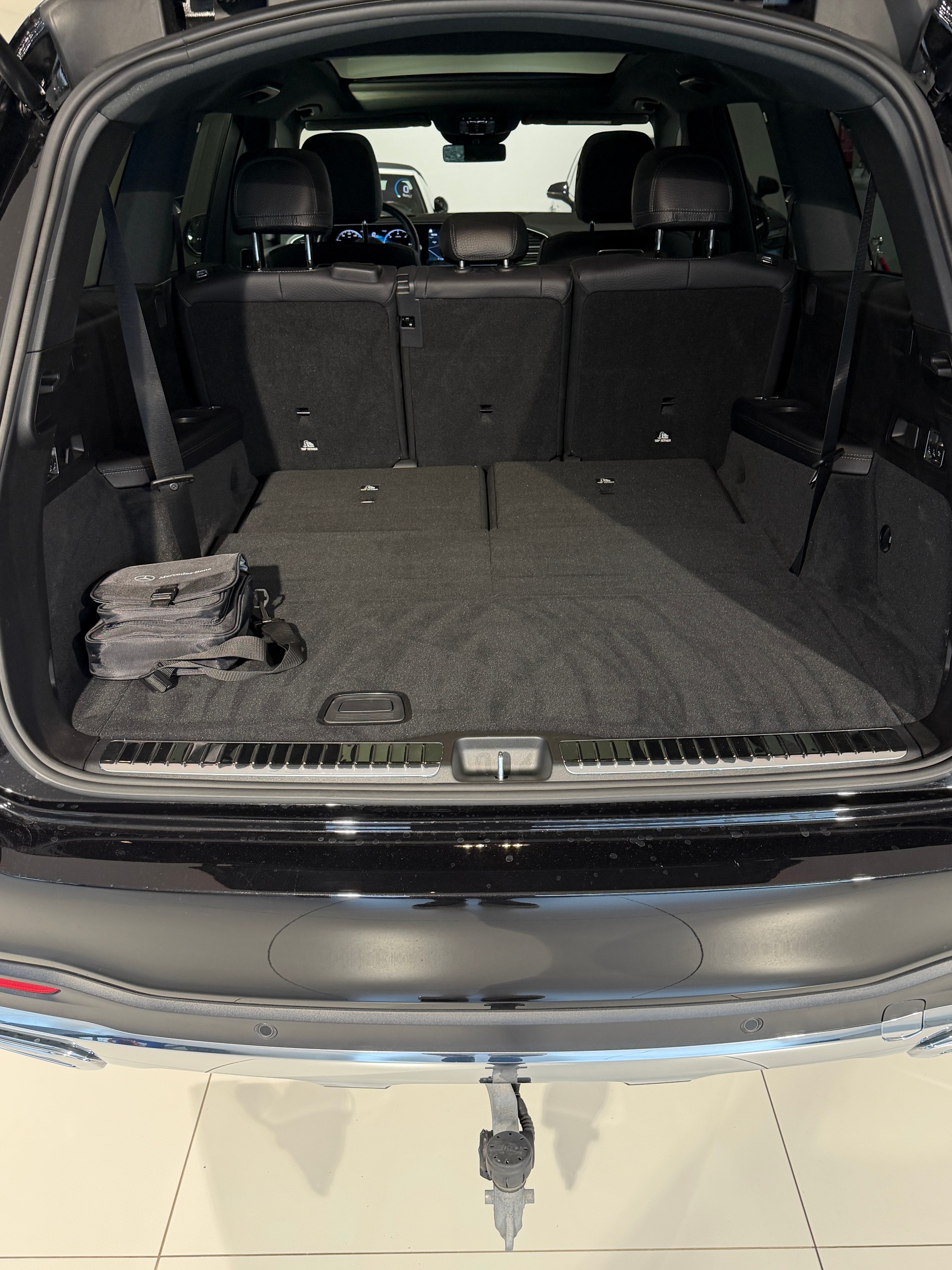 MERCEDES-BENZ GLS 400 d AMG-Line 4Matic 9G-Tronic-image-12