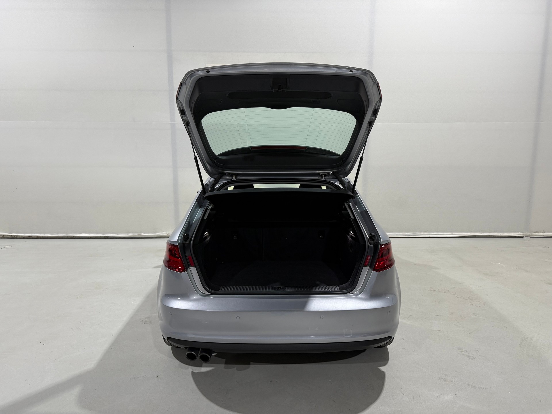 AUDI A3 Sportback 1.8 TFSI Ambition quattro S-tronic-image-10