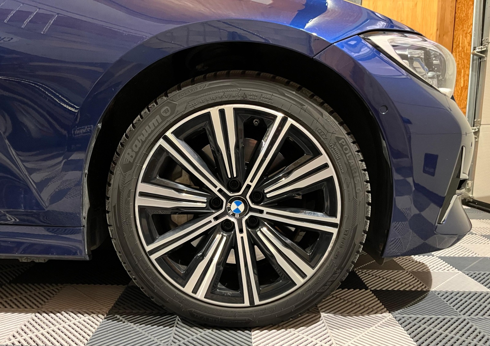 BMW 330e Steptronic Luxury Line-image-8