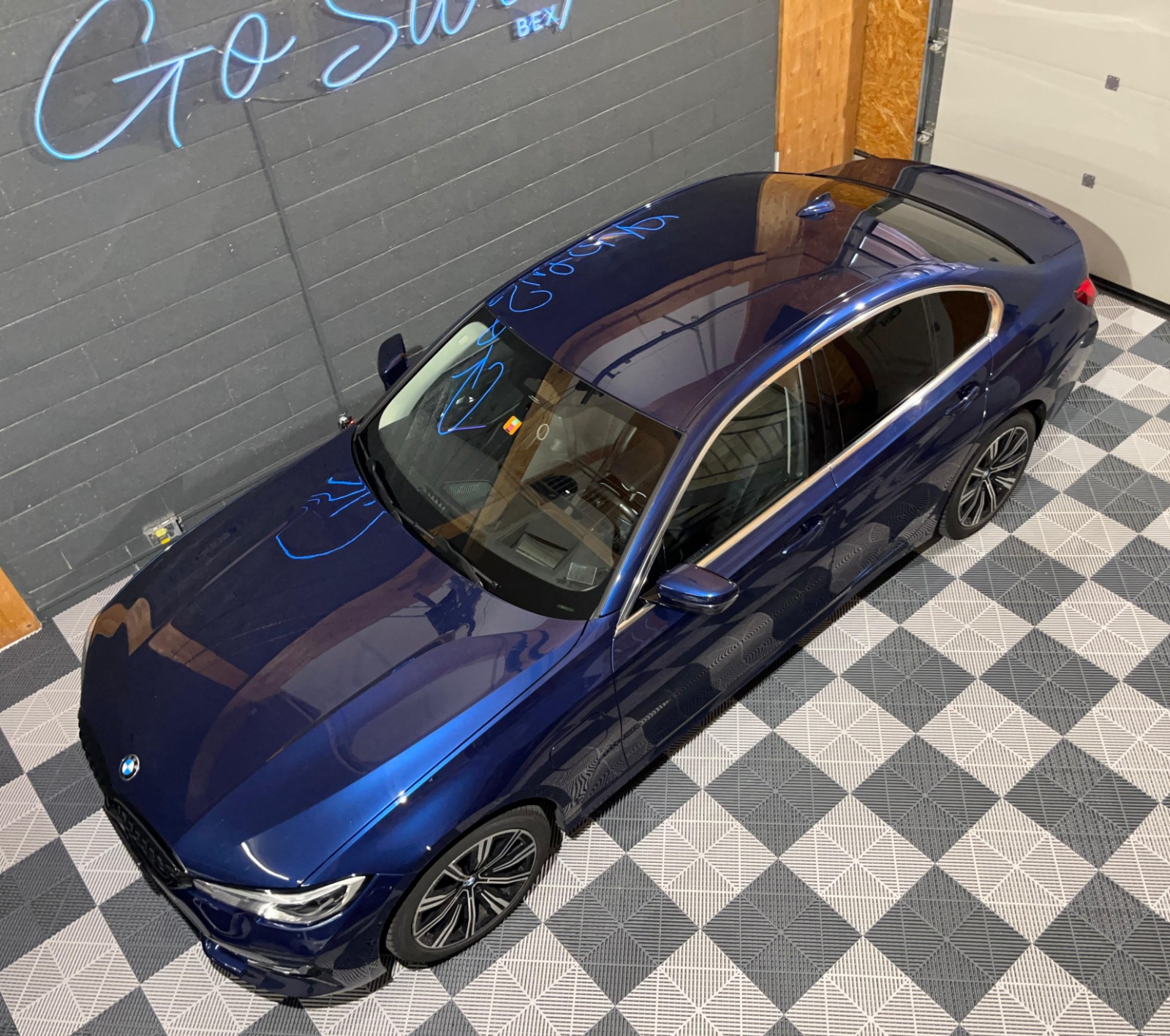 BMW 330e Steptronic Luxury Line-image-5