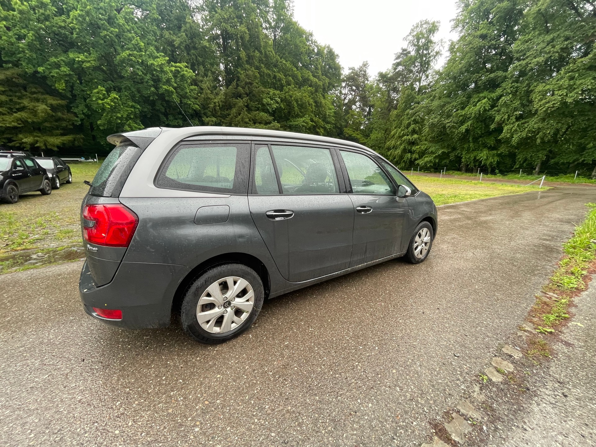 CITROEN Grand C4 Picasso 1.6i 16V e-THP Exclusive-image-2