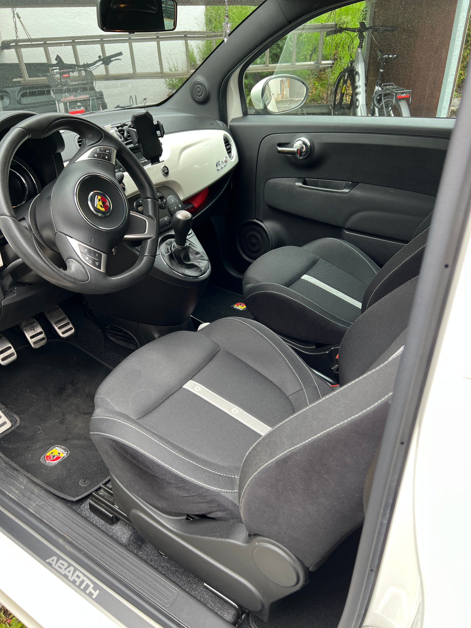 FIAT 1.4 T/140 Abarth Cabrio-image-4