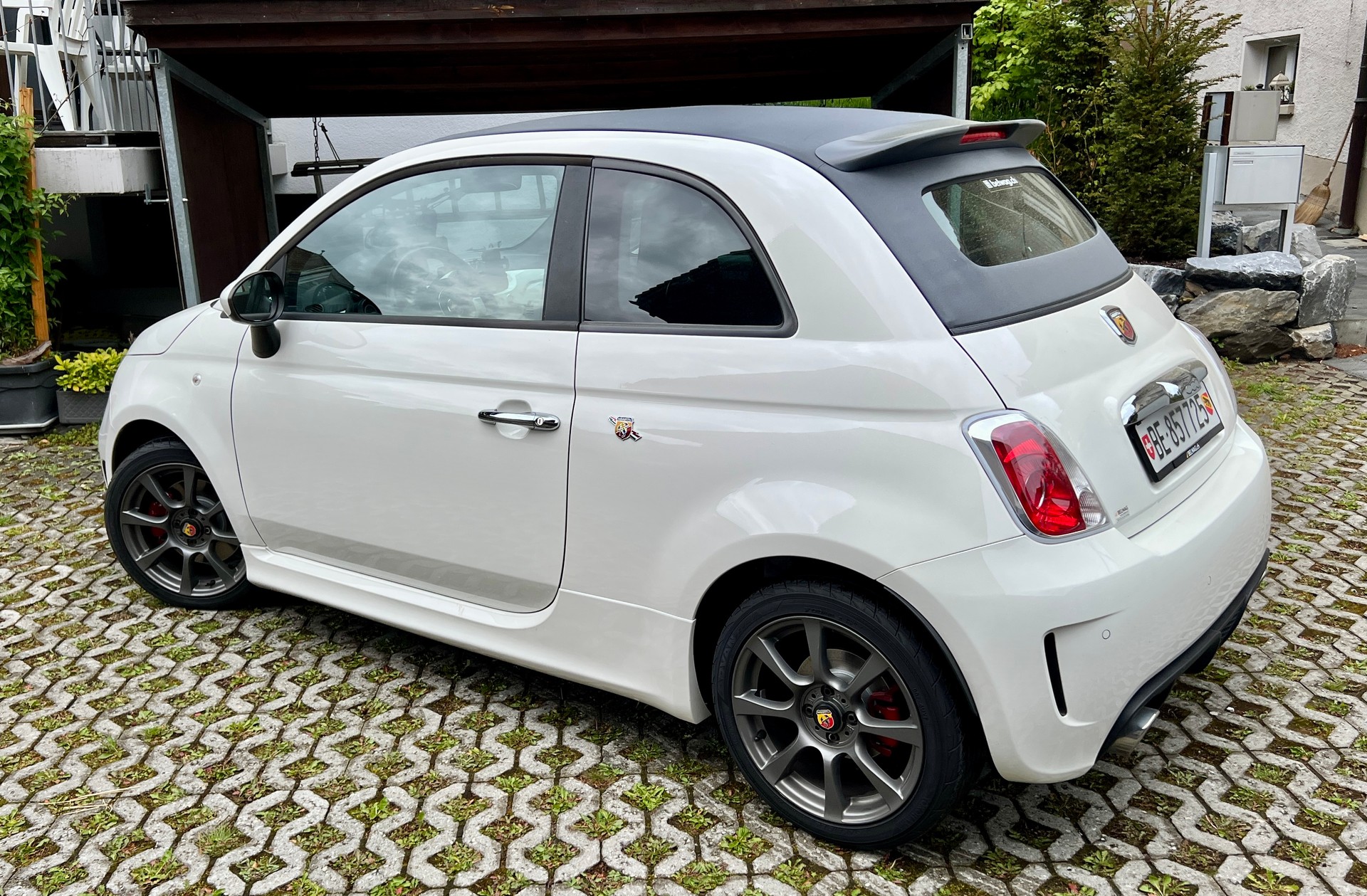 FIAT 1.4 T/140 Abarth Cabrio-image-3