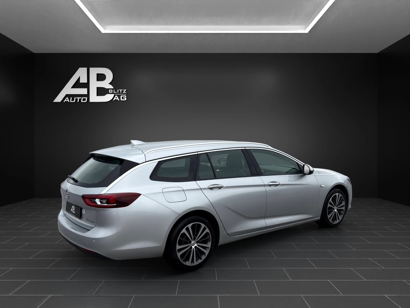 OPEL Insignia 2.0 CDTI Sports Tourer Edition-image-4