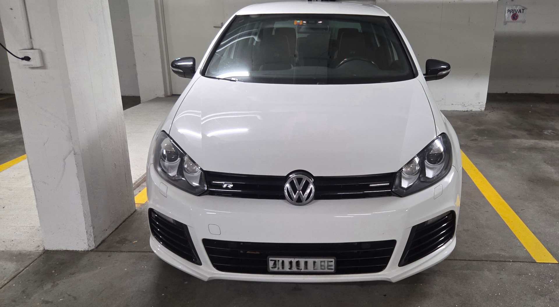 VW 2.0 TSI R 4motion-image-0