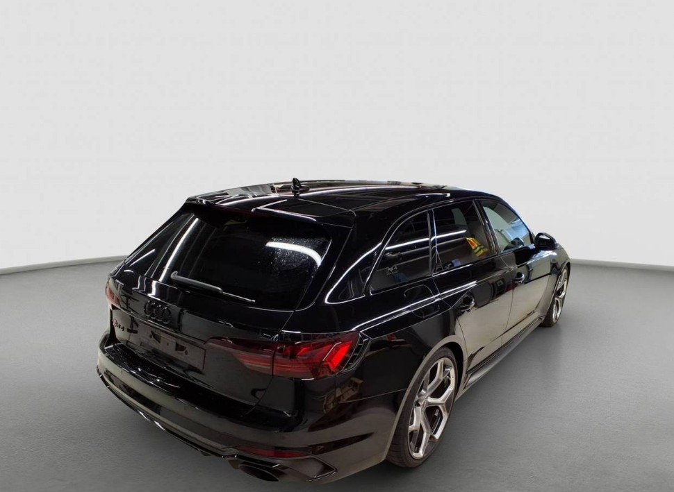 AUDI RS4 Avant 25 year edition quattro tiptronic-image-3