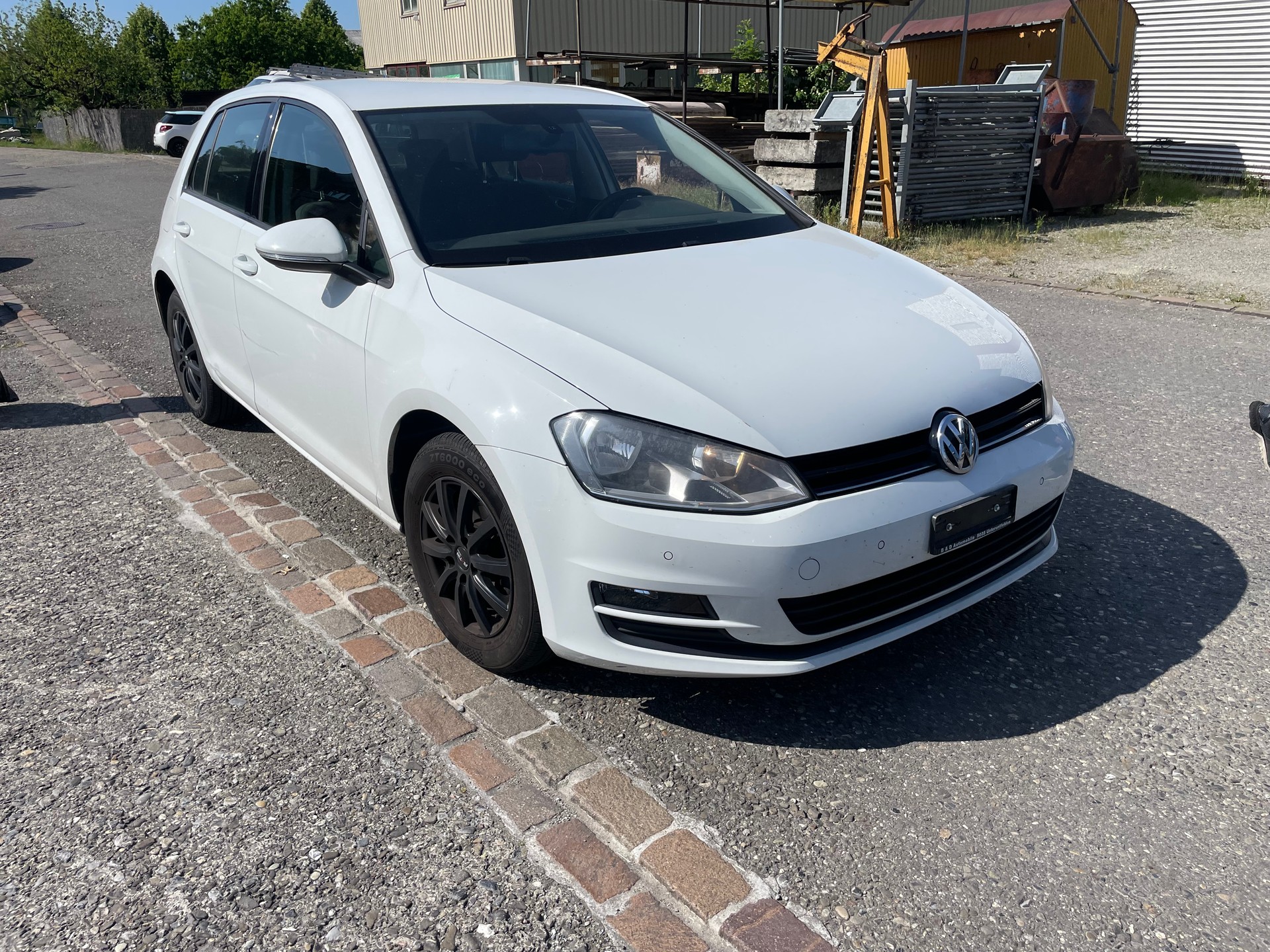 VW Golf 1.6 TDI Trendline DSG-image-0